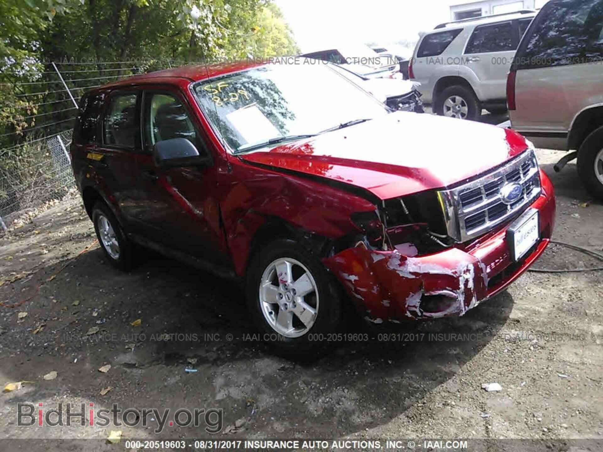 Photo 1FMCU0C71CKB63352 - Ford Escape 2012