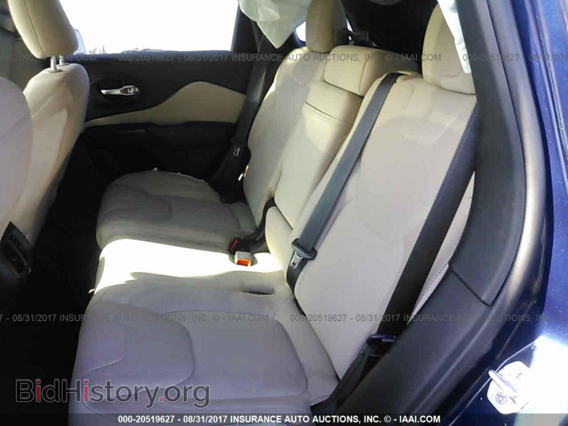 2015 Jeep Cherokee - VIN: 1C4PJLCS6FW516489 - Фото 8