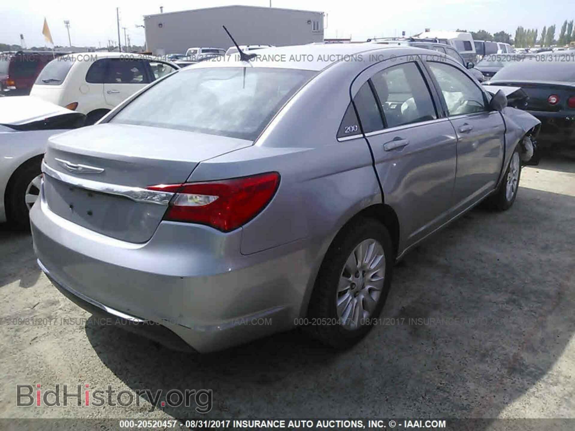 2013 Chrysler 200 - VIN: 1C3CCBAB2DN640594 - Photo 4