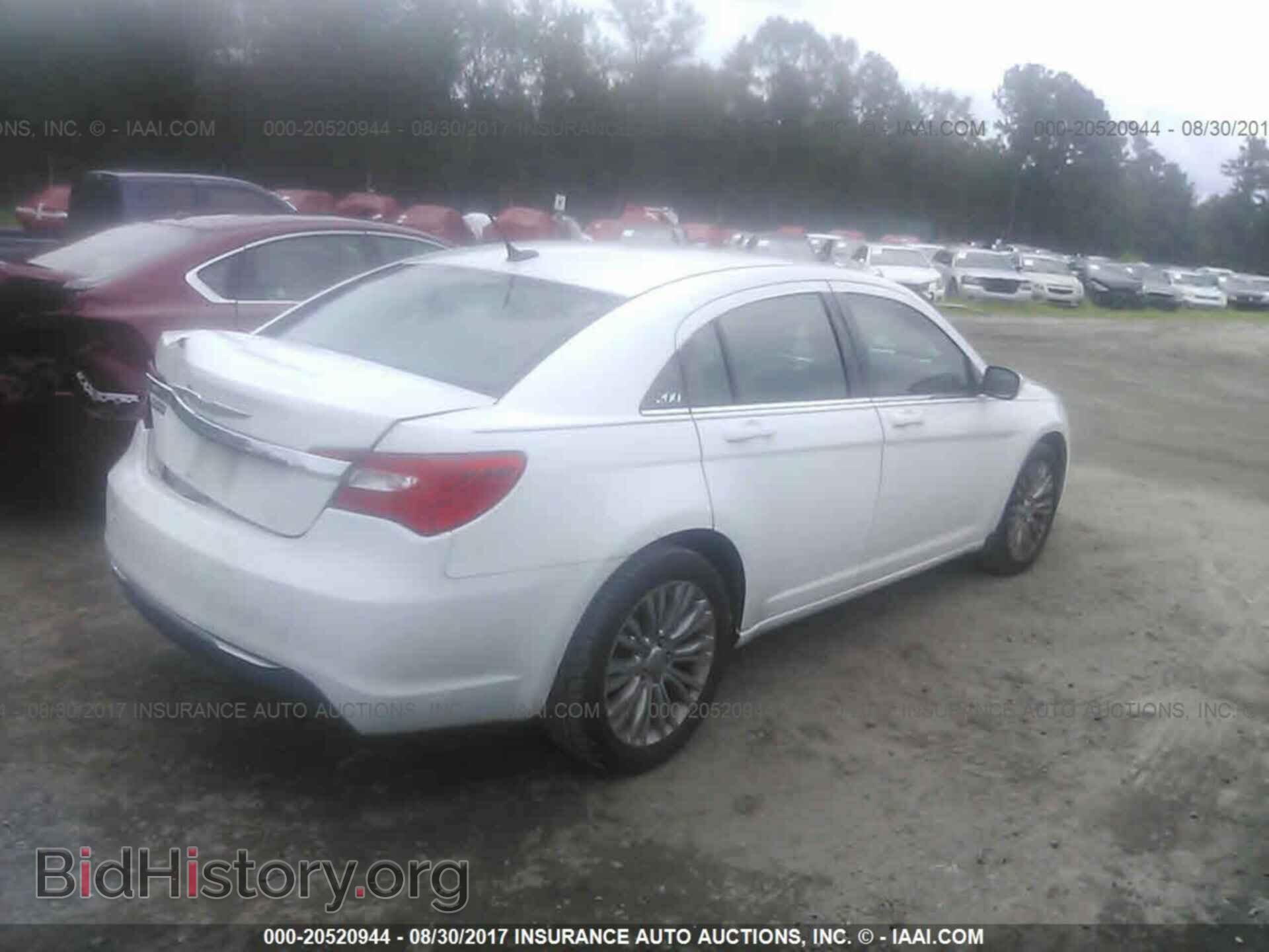 2012 Chrysler 200 - VIN: 1C3CCBAB6CN135253 - Фото 4