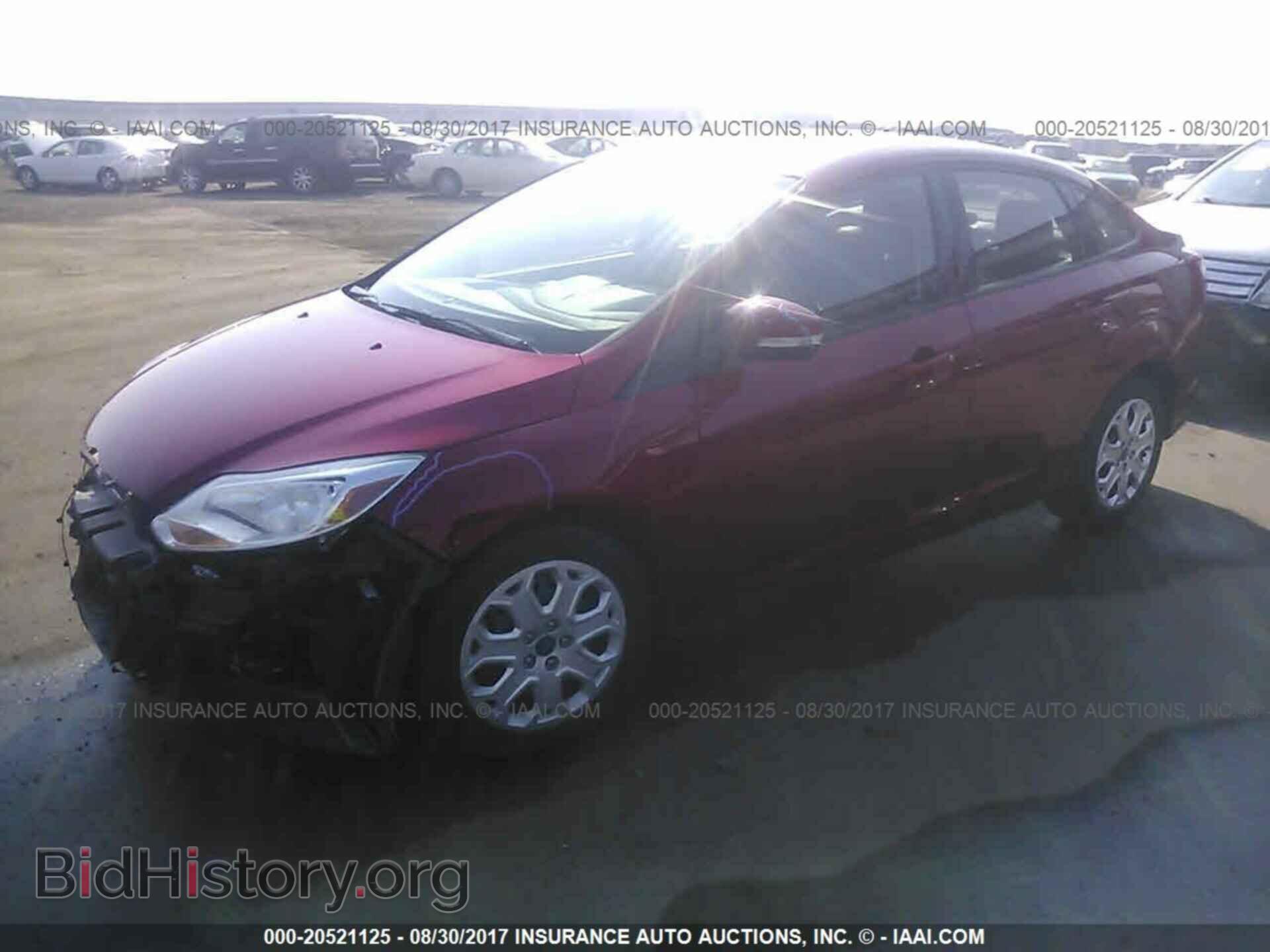 2012 Ford Focus - VIN: 1FAHP3F21CL284983 - Photo 2