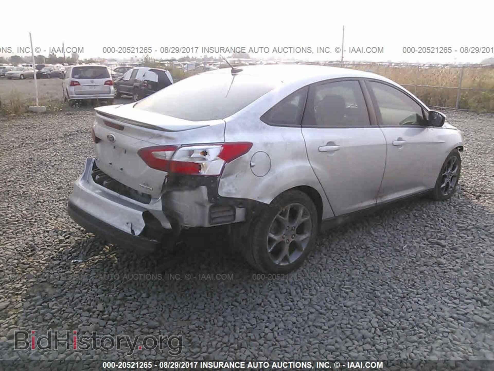2013 Ford Focus - VIN: 1FADP3F2XDL290930 - Фото 4