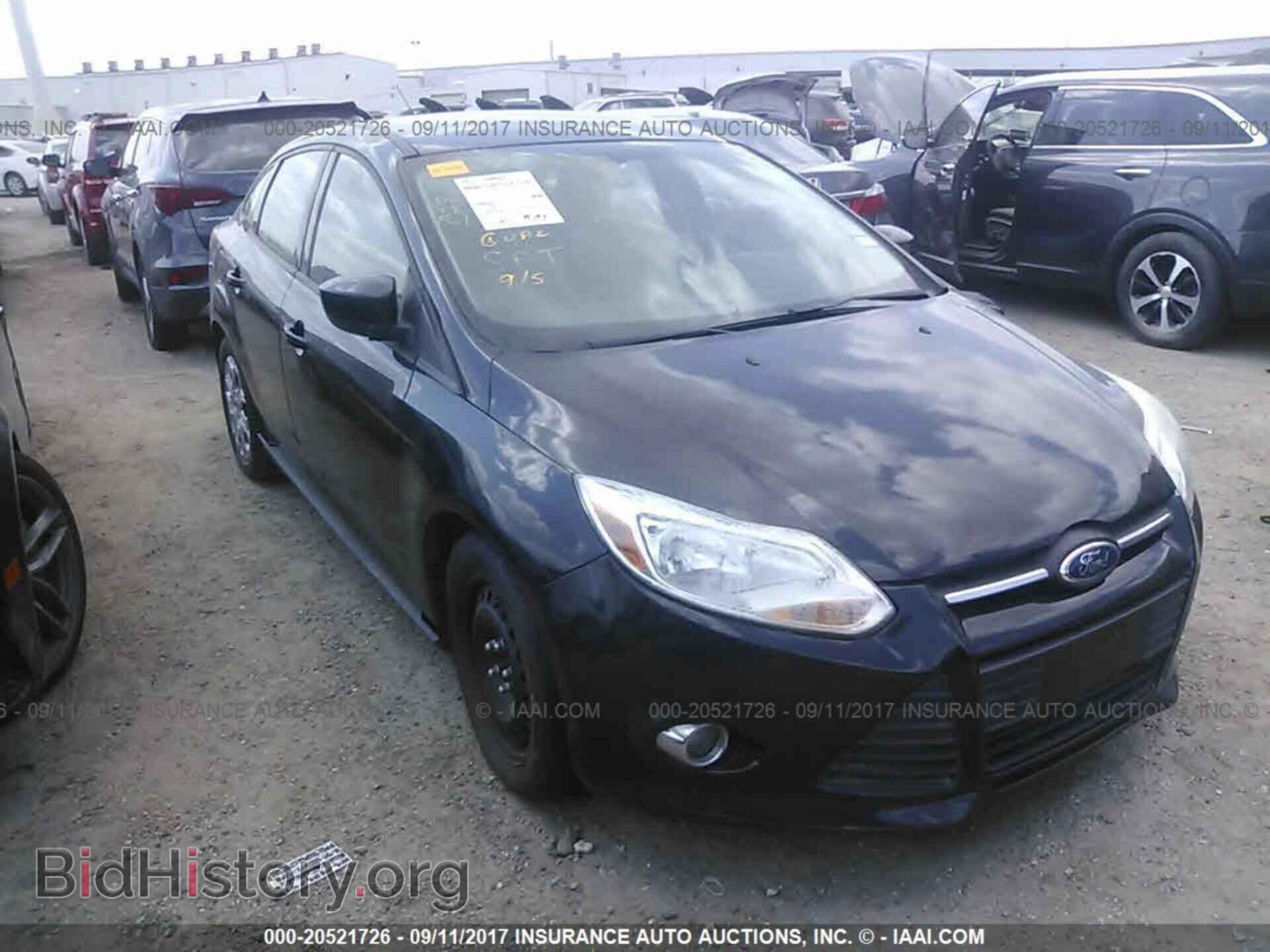 Photo 1FAHP3F22CL372716 - Ford Focus 2012