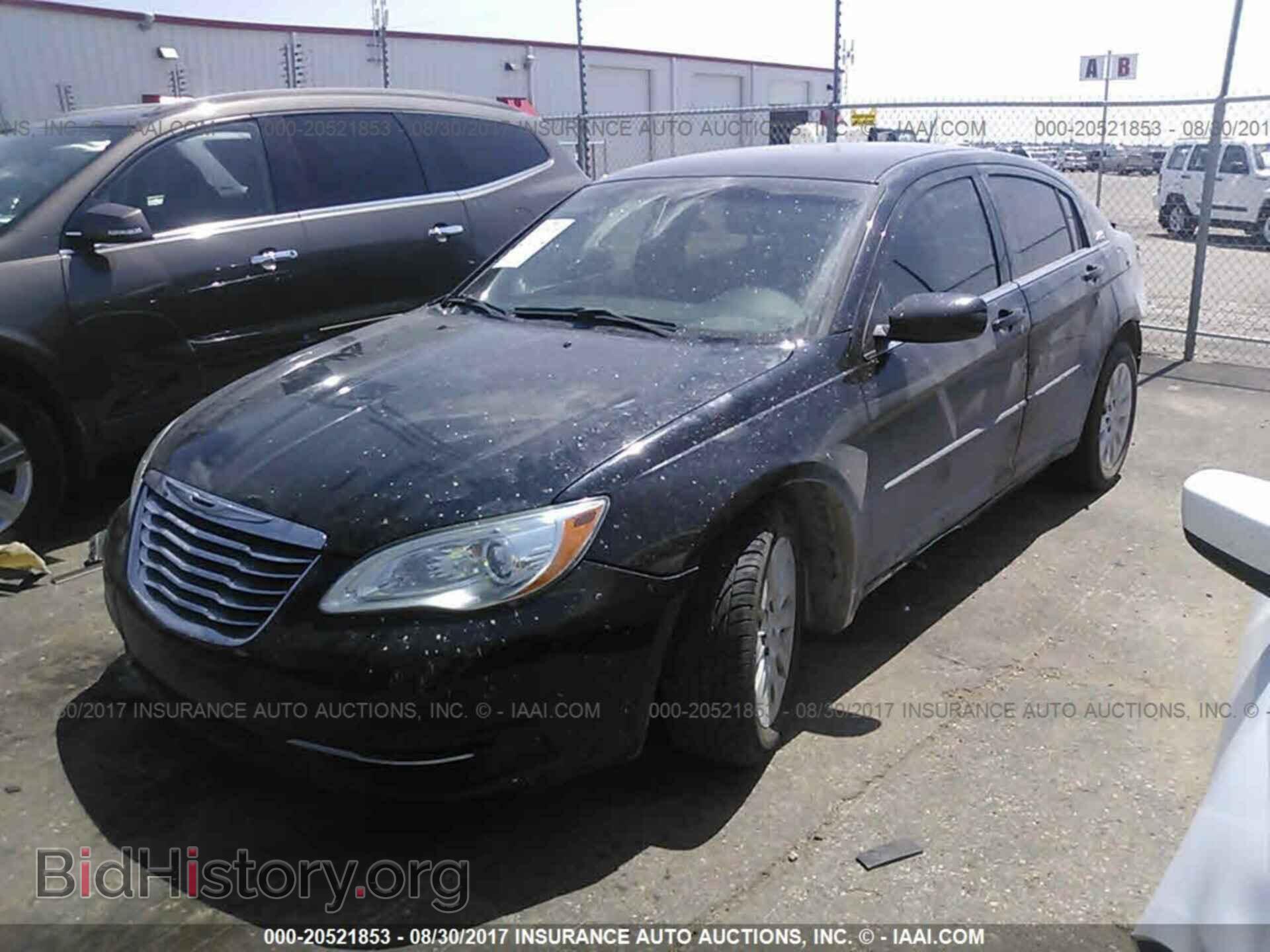 2011 Chrysler 200 - VIN: 1C3BC4FB1BN588842 - Photo 2