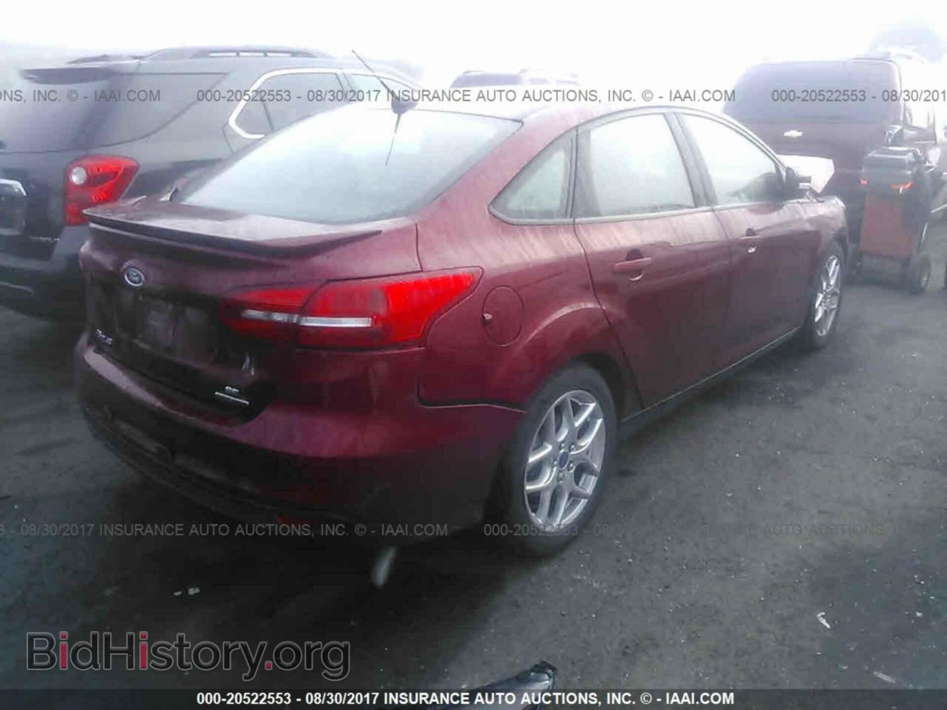 2015 Ford Focus - VIN: 1FADP3F27FL277829 - Photo 4
