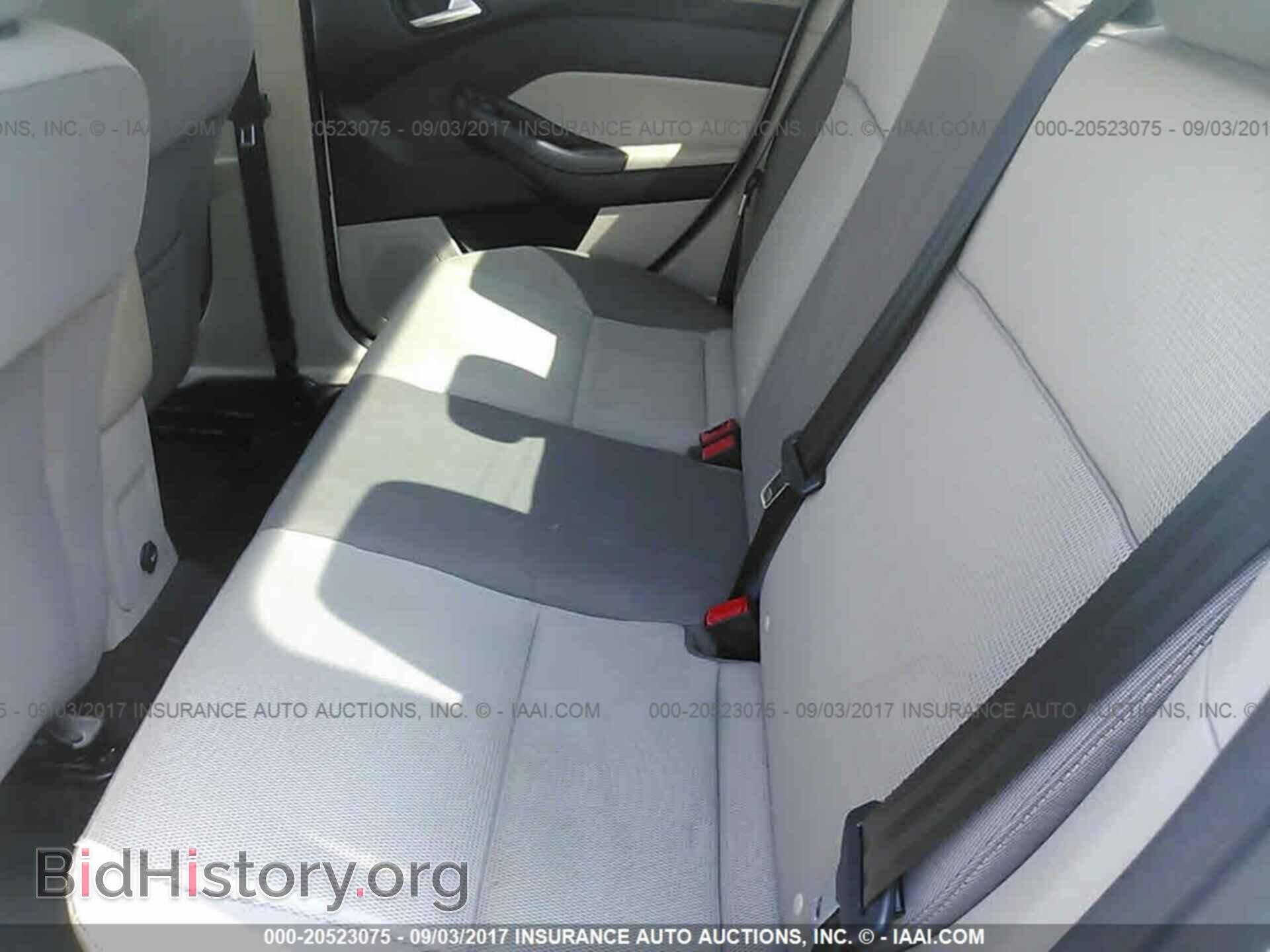 2012 Ford Focus - VIN: 1FAHP3F28CL422146 - Photo 8