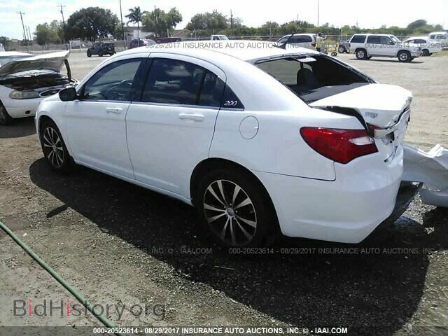 2013 Chrysler 200 - VIN: 1C3CCBBG9DN738256 - Фото 3