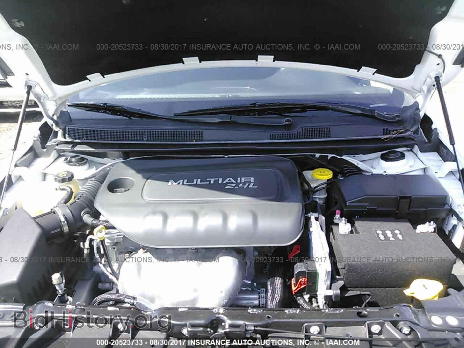 2015 Chrysler 200 - VIN: 1C3CCCAB2FN558924 - Фото 10
