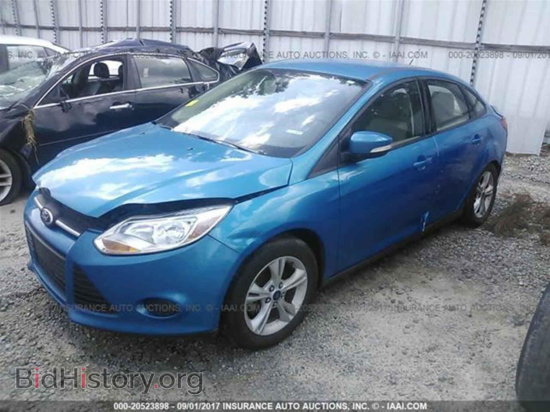 2014 Ford Focus - VIN: 1FADP3F22EL396578 - Photo 2