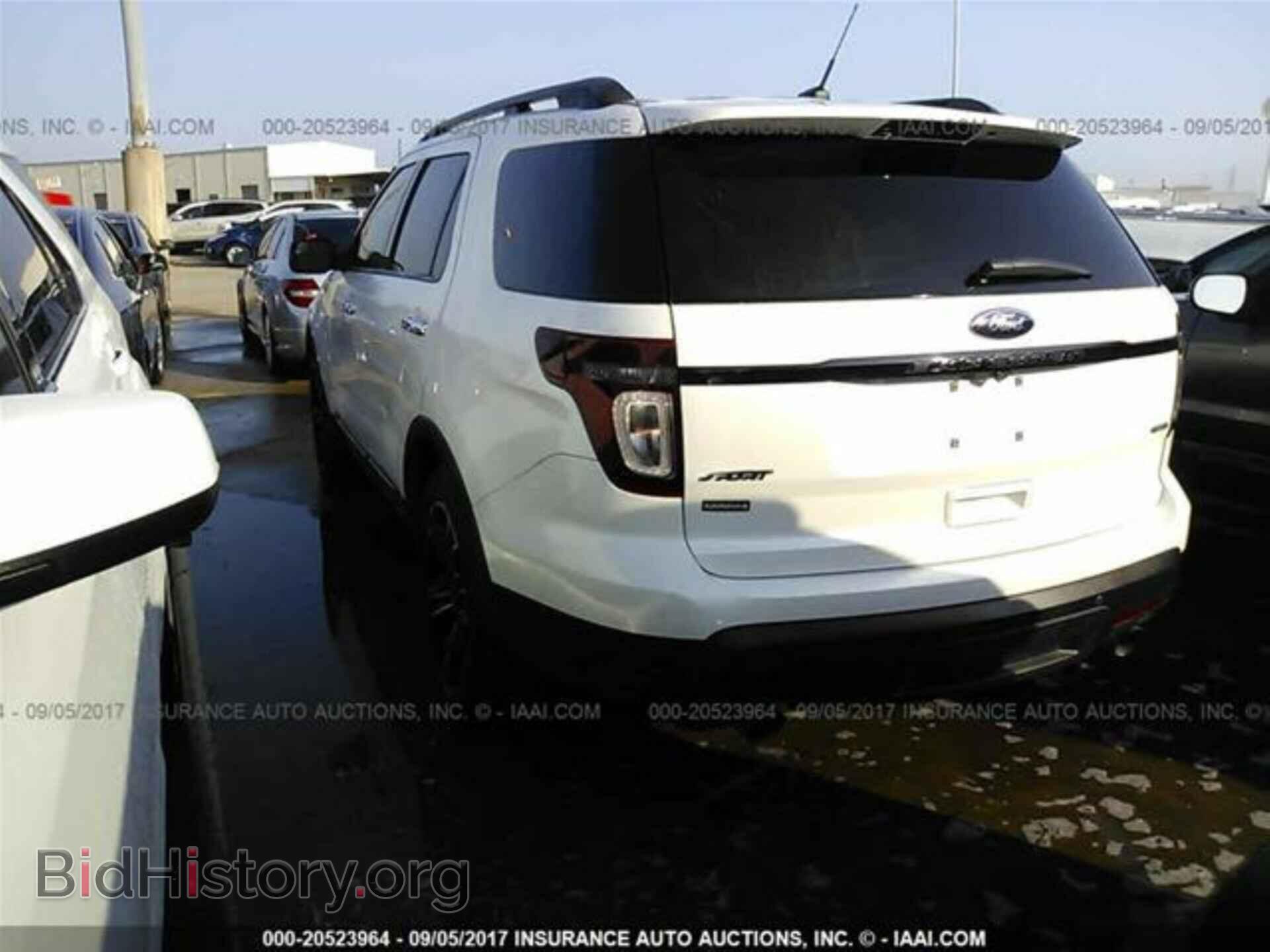 2014 Ford Explorer - VIN: 1FM5K8GT2EGA27242 - Фото 3
