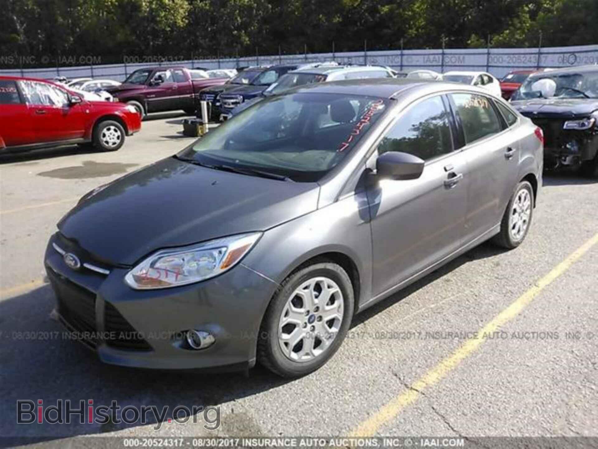 2012 Ford Focus - VIN: 1FAHP3F29CL320371 - Photo 2