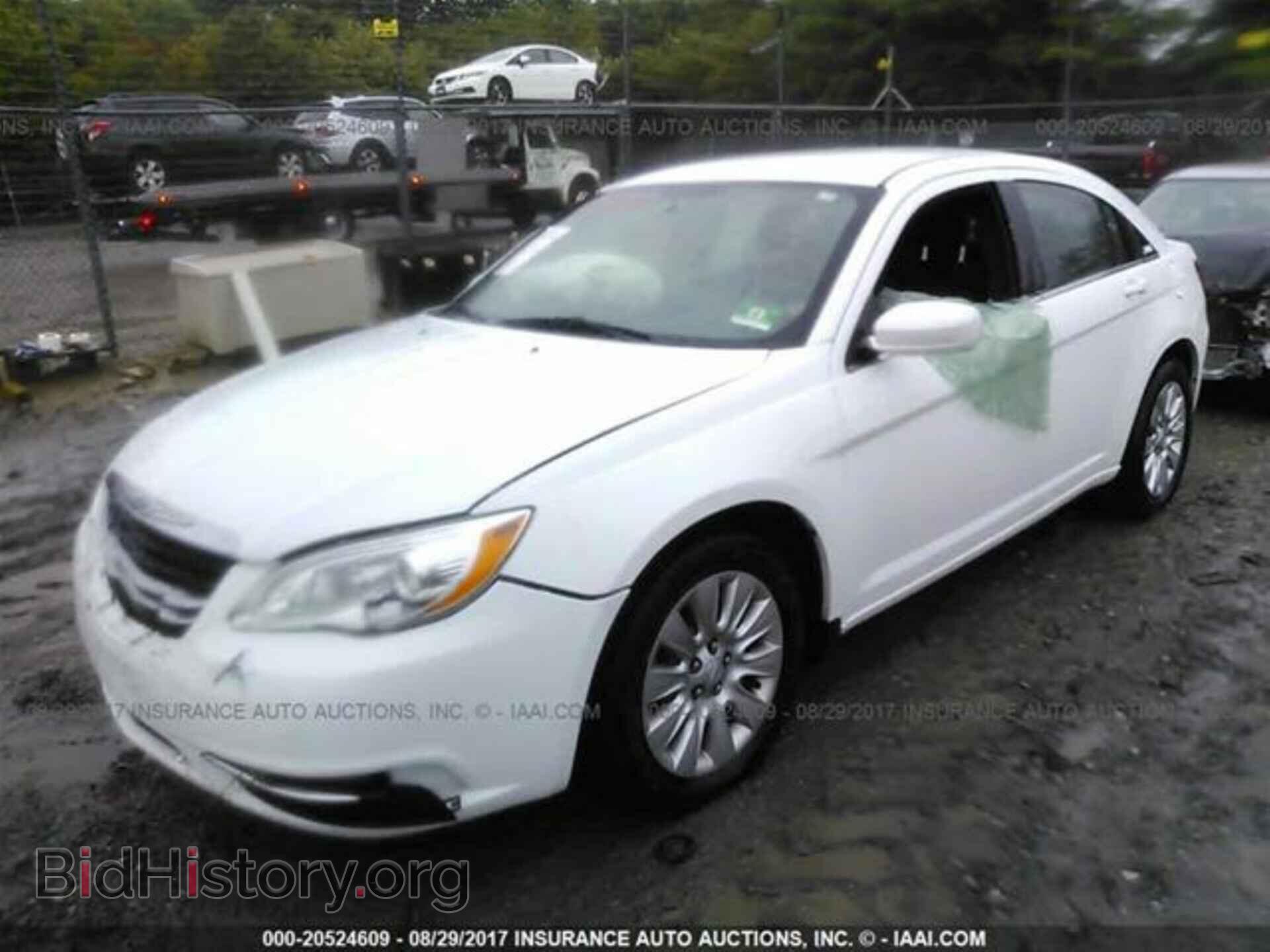 2012 Chrysler 200 - VIN: 1C3CCBAB5CN320961 - Photo 2