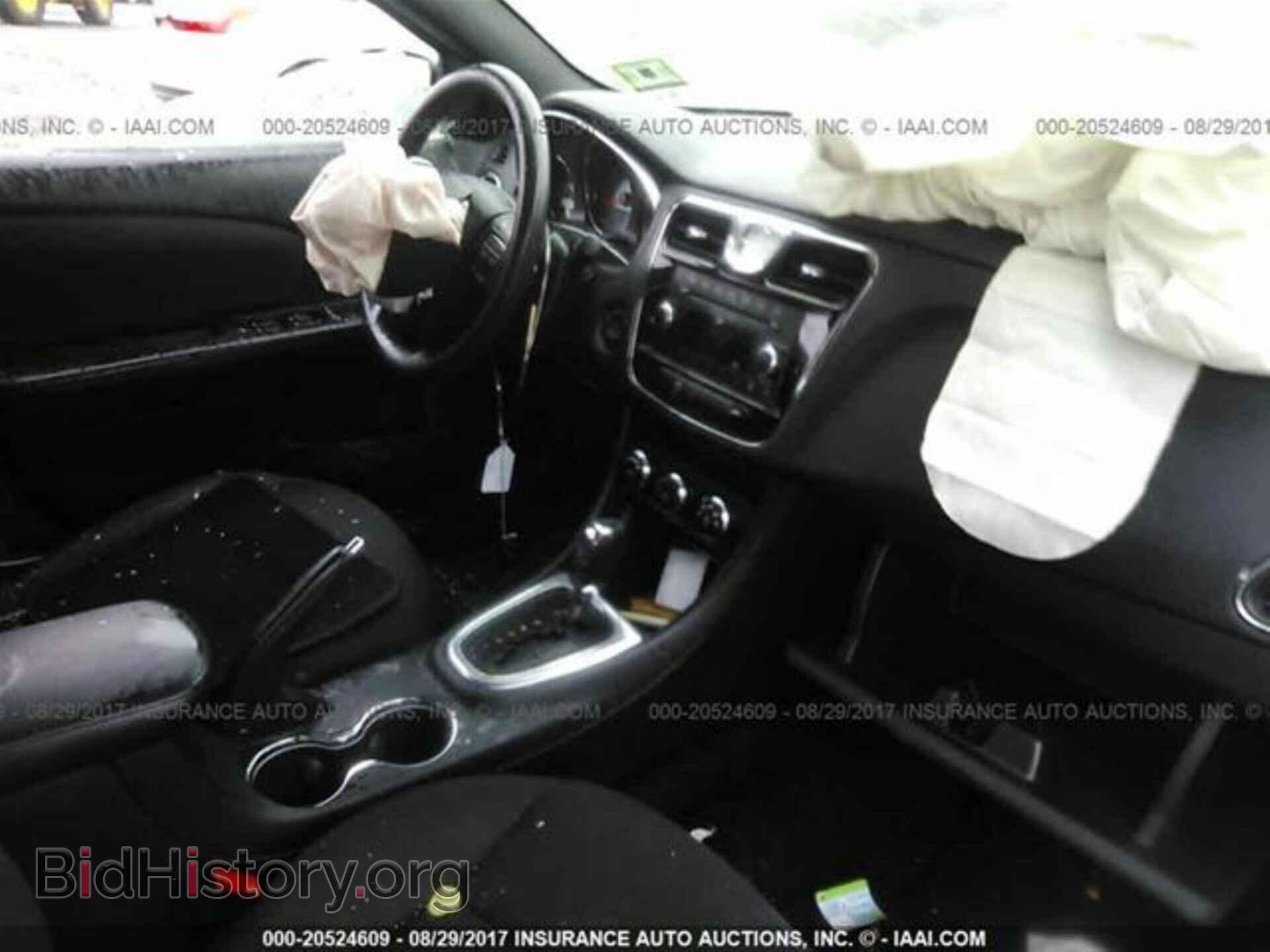 2012 Chrysler 200 - VIN: 1C3CCBAB5CN320961 - Photo 5