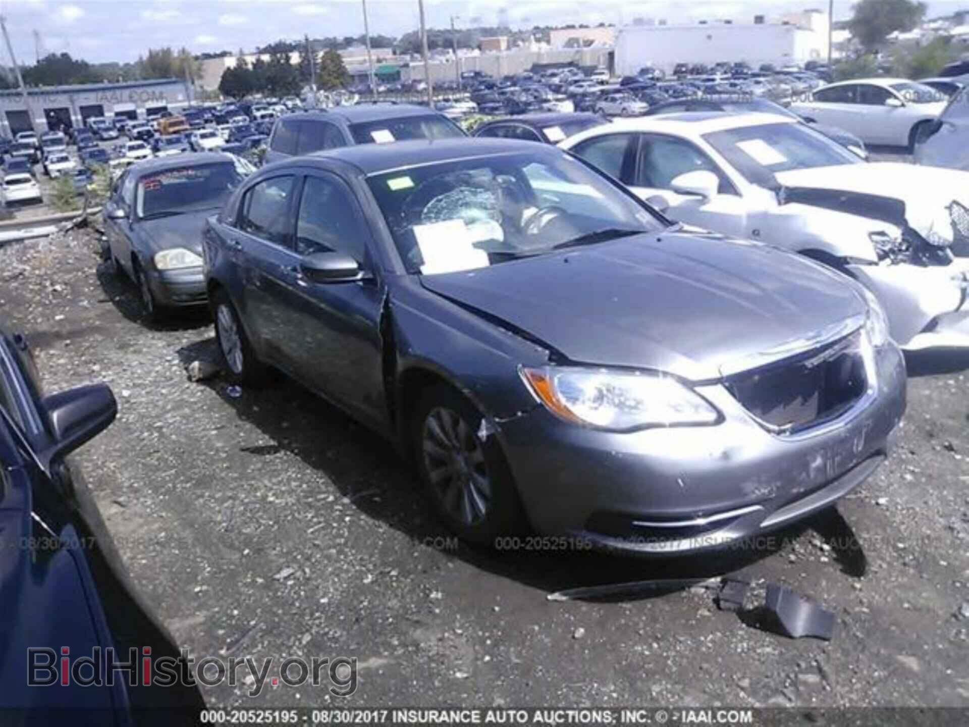 Фотография 1C3CCBBB1CN117564 - Chrysler 200 2012