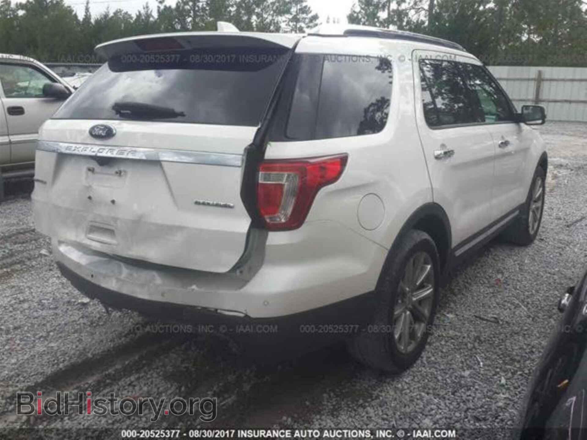 2016 Ford Explorer - VIN: 1FM5K7F83GGB01987 - Photo 4
