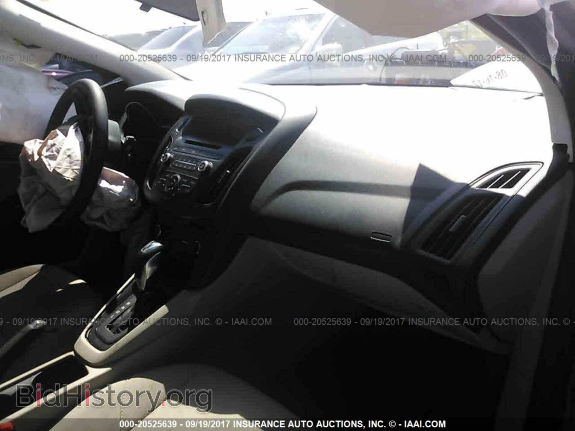 2016 Ford Focus - VIN: 1FADP3F21GL249820 - Фото 5