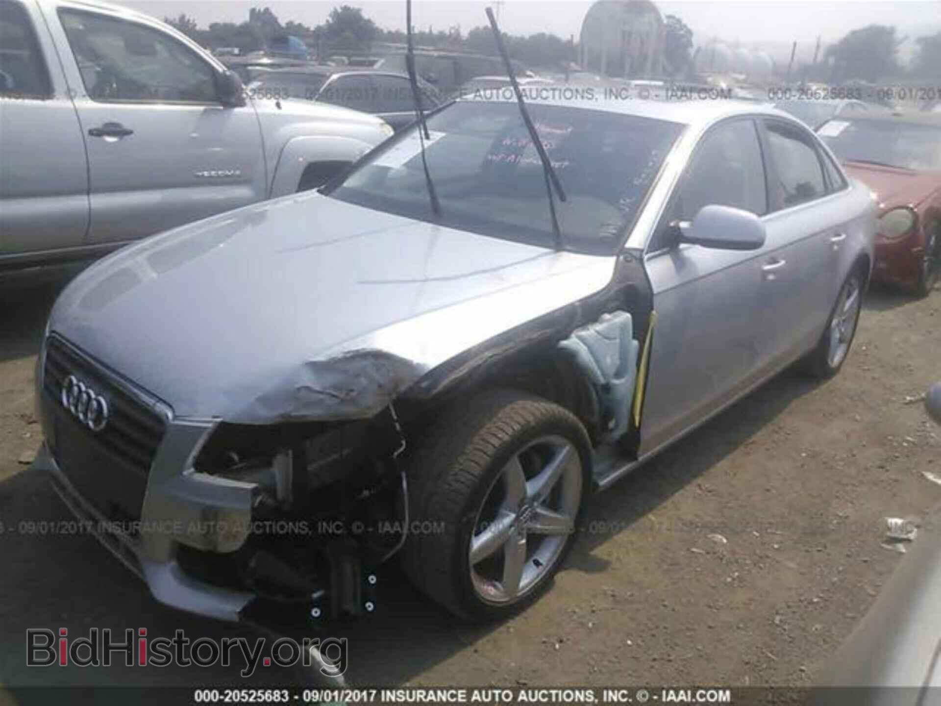 2012 Audi A4 - VIN: WAUBFAFL2CN002111 - Фото 2