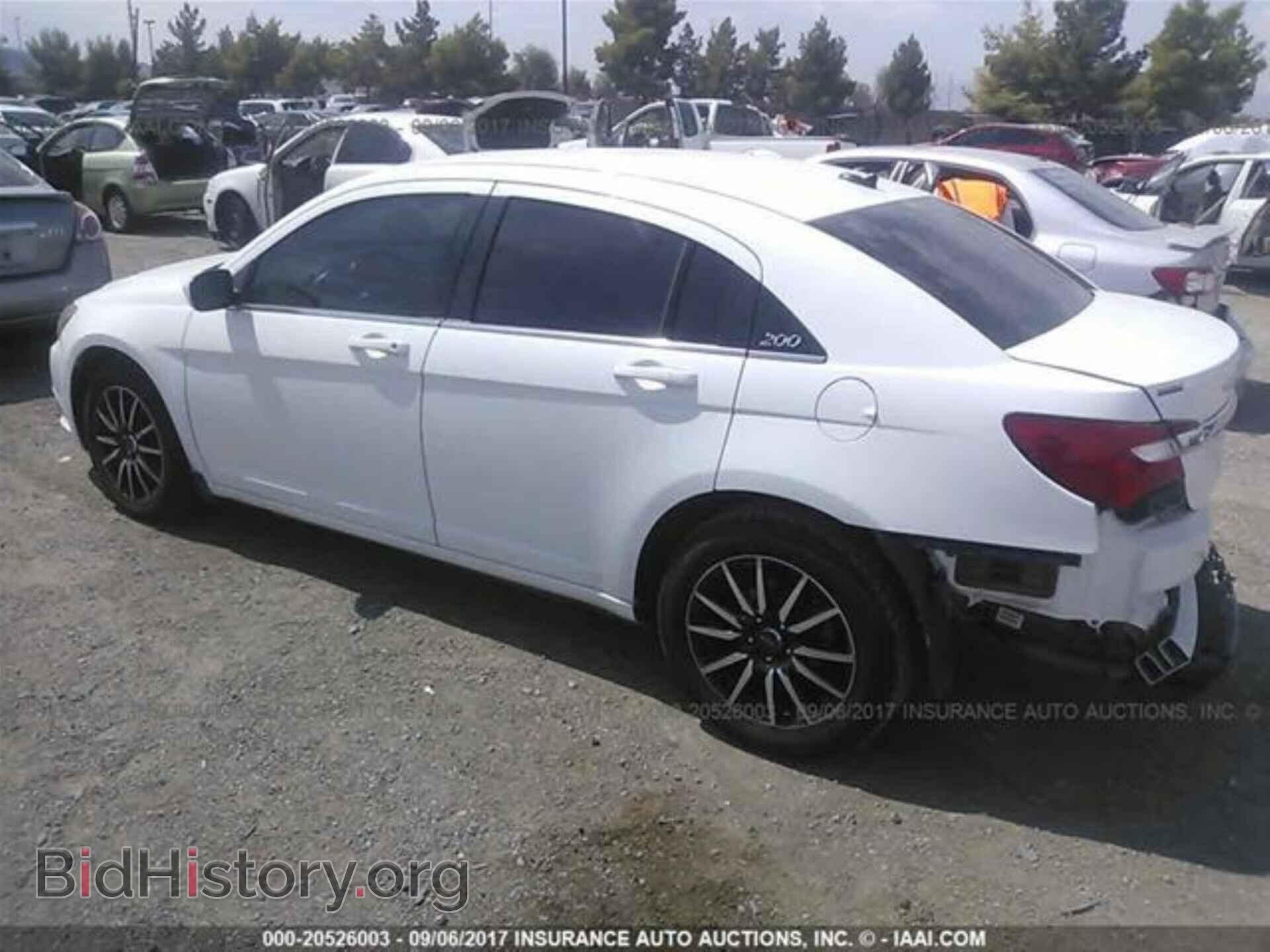 2013 Chrysler 200 - VIN: 1C3CCBCG4DN520692 - Фото 3