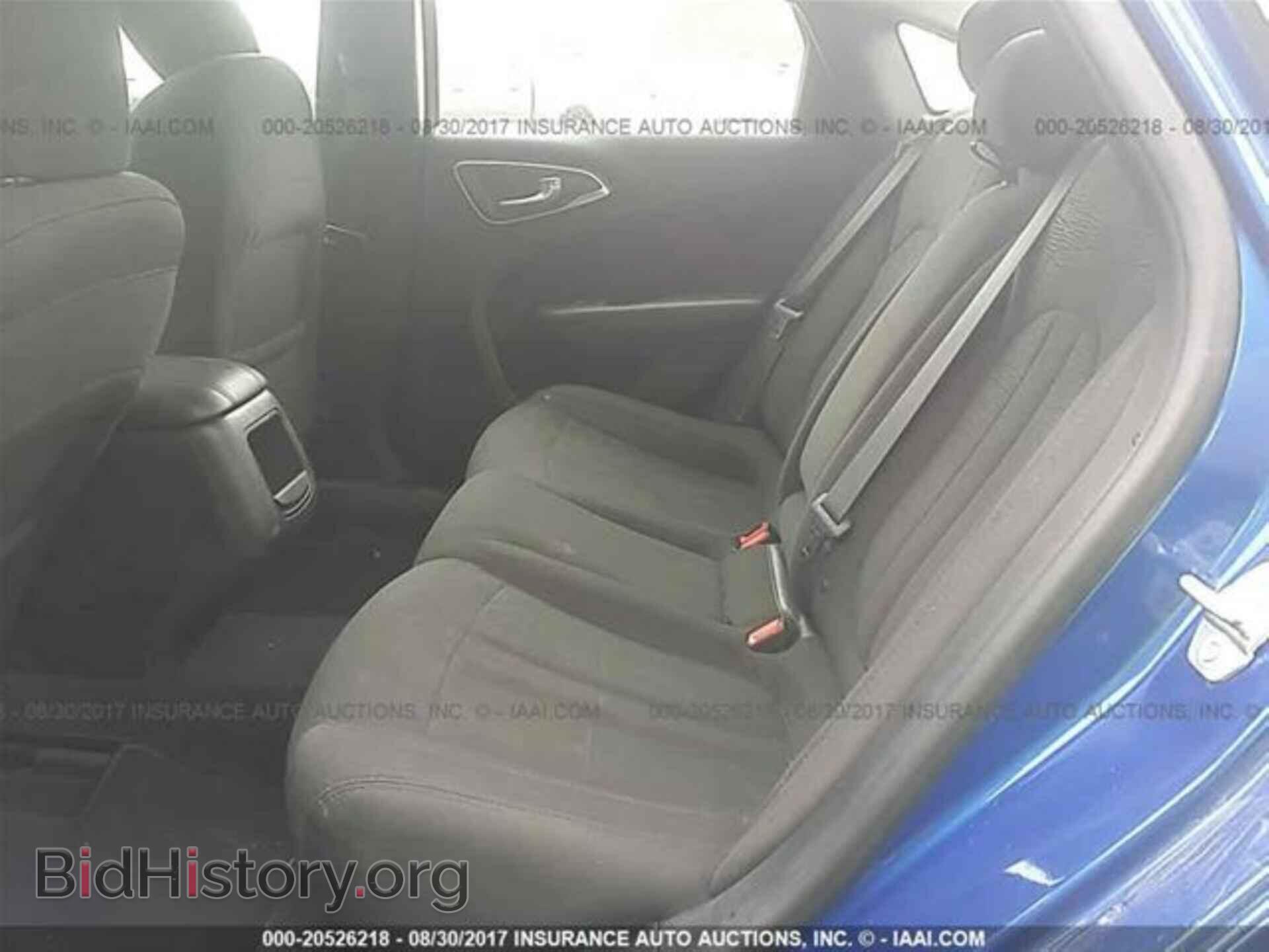 2015 Chrysler 200 - VIN: 1C3CCCAB0FN692881 - Photo 8