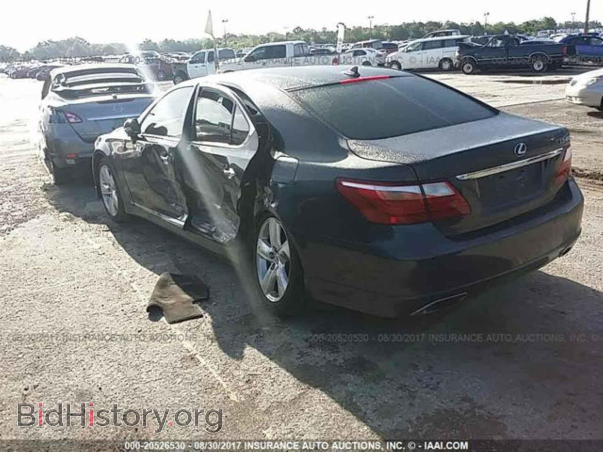 2011 Lexus Ls - VIN: JTHBL5EF3B5107803 - Фото 3
