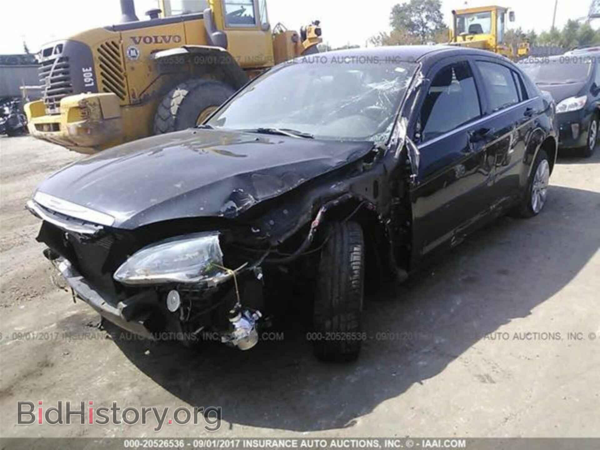 2012 Chrysler 200 - VIN: 1C3CCBBB7CN205213 - Photo 2
