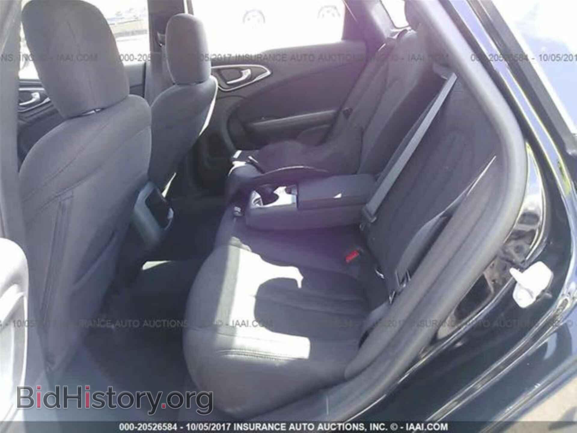 2015 Chrysler 200 - VIN: 1C3CCCAB2FN692025 - Photo 8