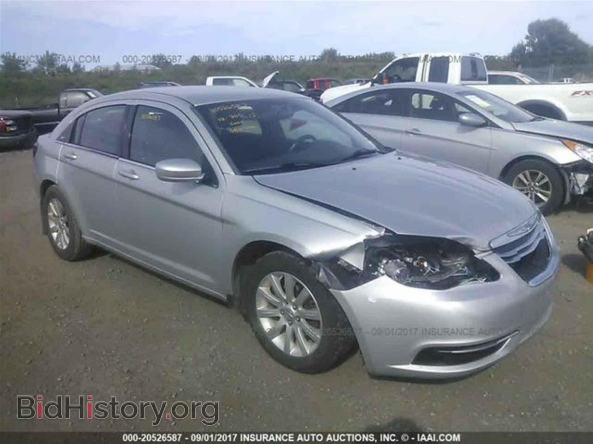 Photo 1C3CCBBB2CN171083 - Chrysler 200 2012