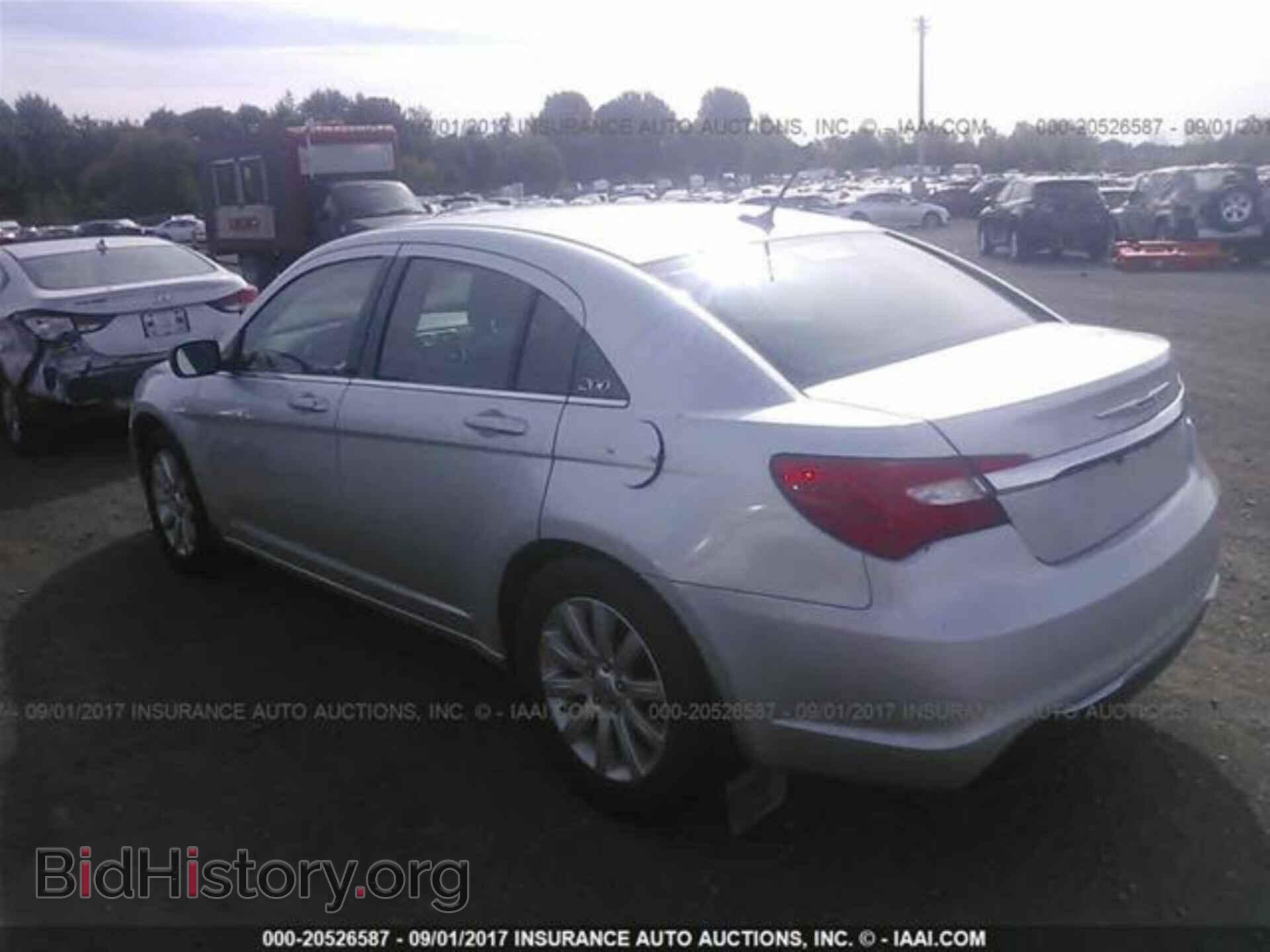 2012 Chrysler 200 - VIN: 1C3CCBBB2CN171083 - Фото 3
