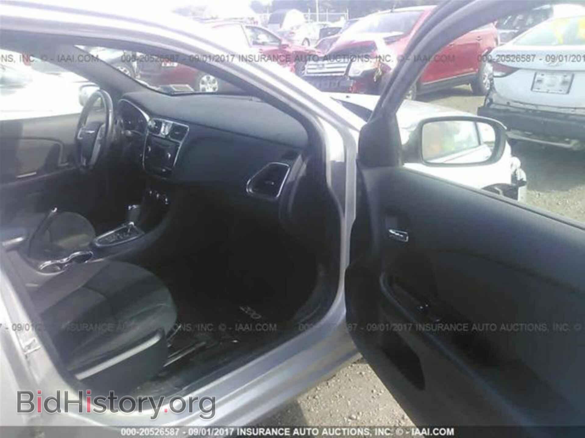 2012 Chrysler 200 - VIN: 1C3CCBBB2CN171083 - Фото 5
