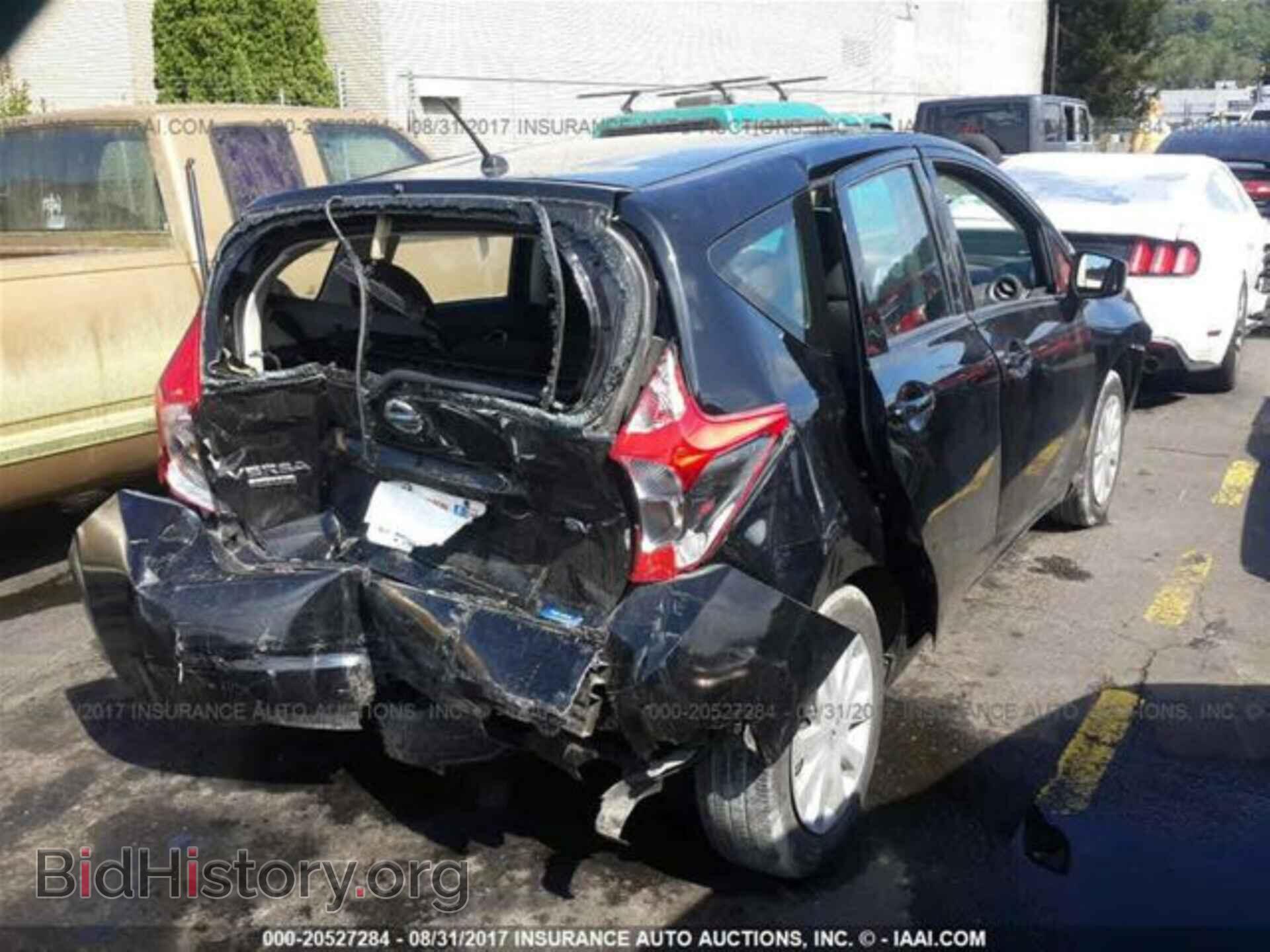2015 Nissan Versa note - VIN: 3N1CE2CP7FL408416 - Photo 4
