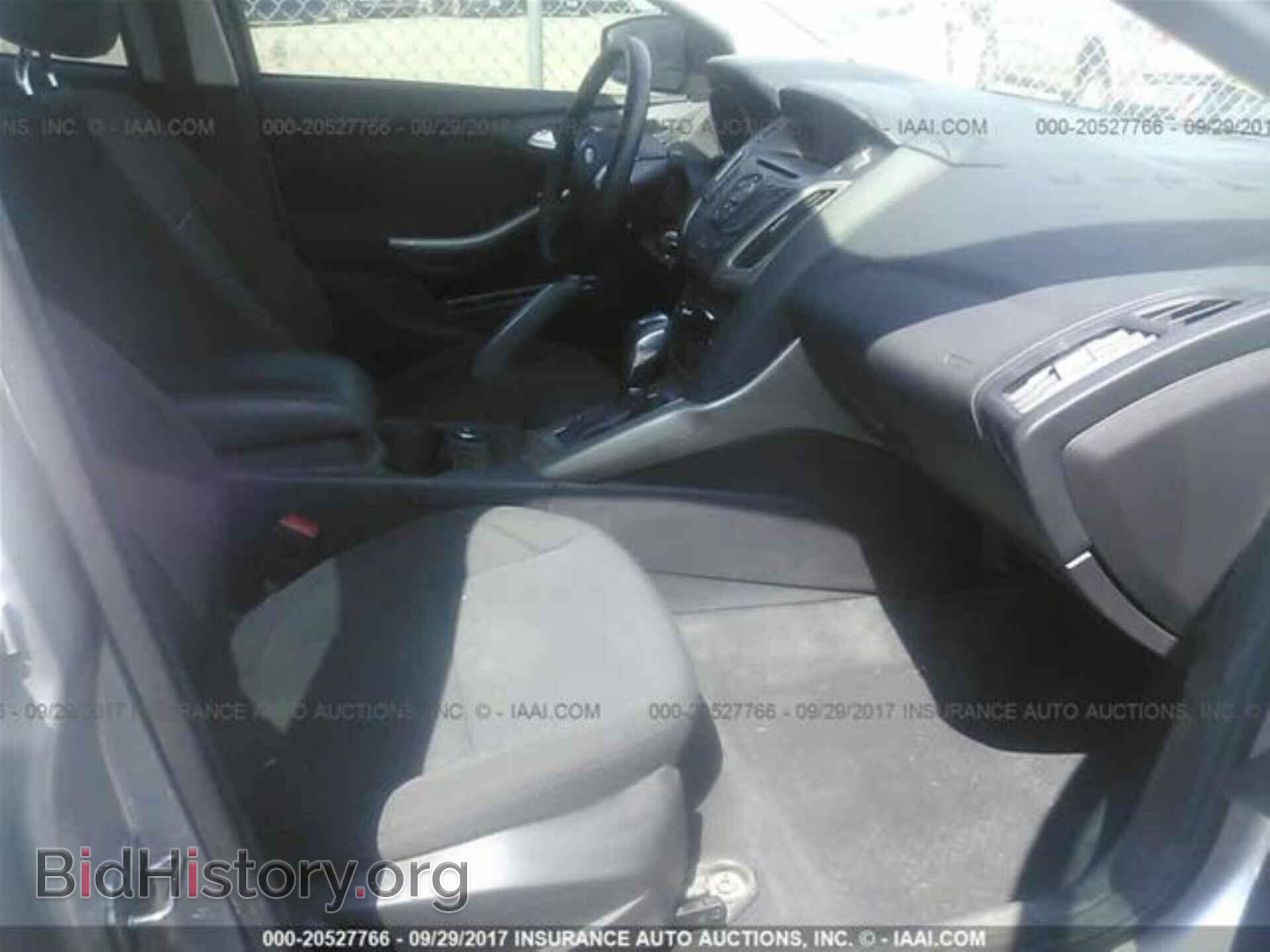 2012 Ford Focus - VIN: 1FAHP3H29CL303258 - Photo 5