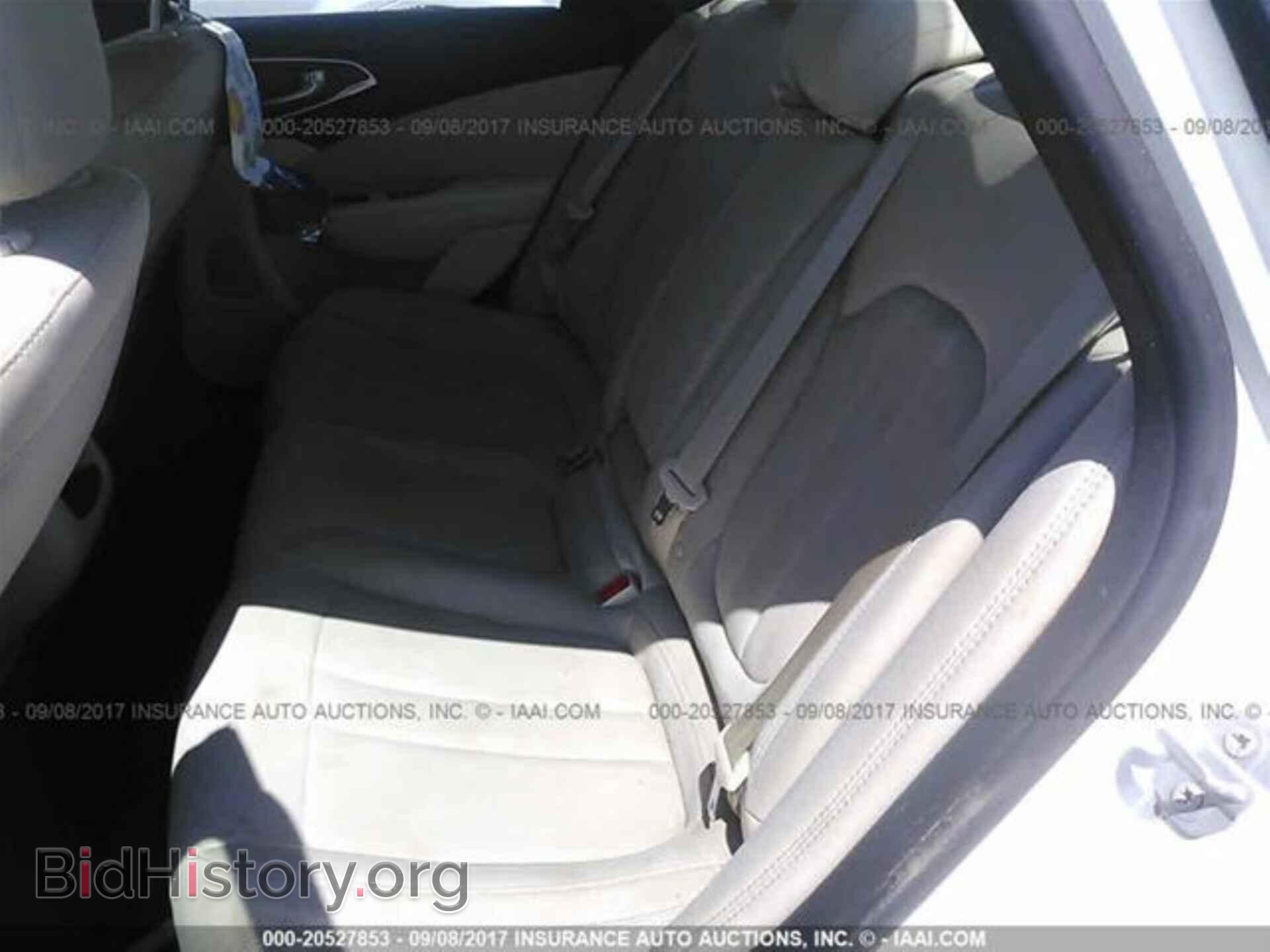2015 Chrysler 200 - VIN: 1C3CCCFB0FN706657 - Photo 8