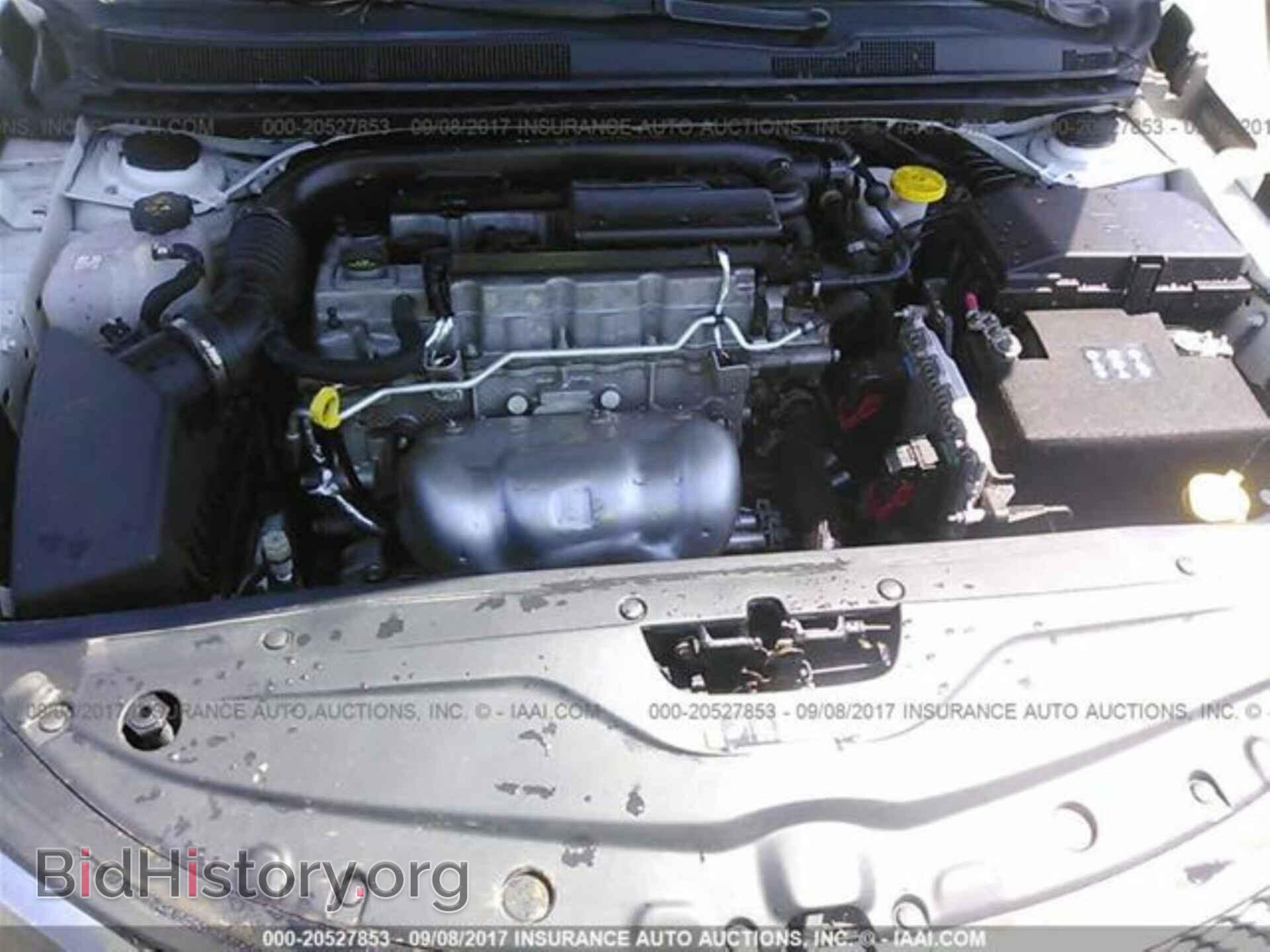 2015 Chrysler 200 - VIN: 1C3CCCFB0FN706657 - Photo 10