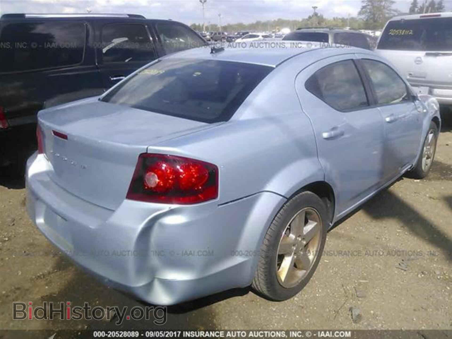 2013 Dodge Avenger - VIN: 1C3CDZAB2DN666909 - Photo 4