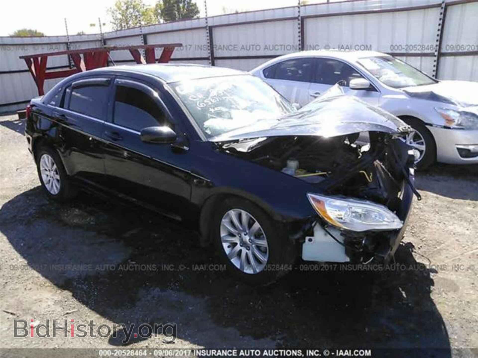 Photo 1C3CCBBB9CN241422 - Chrysler 200 2012