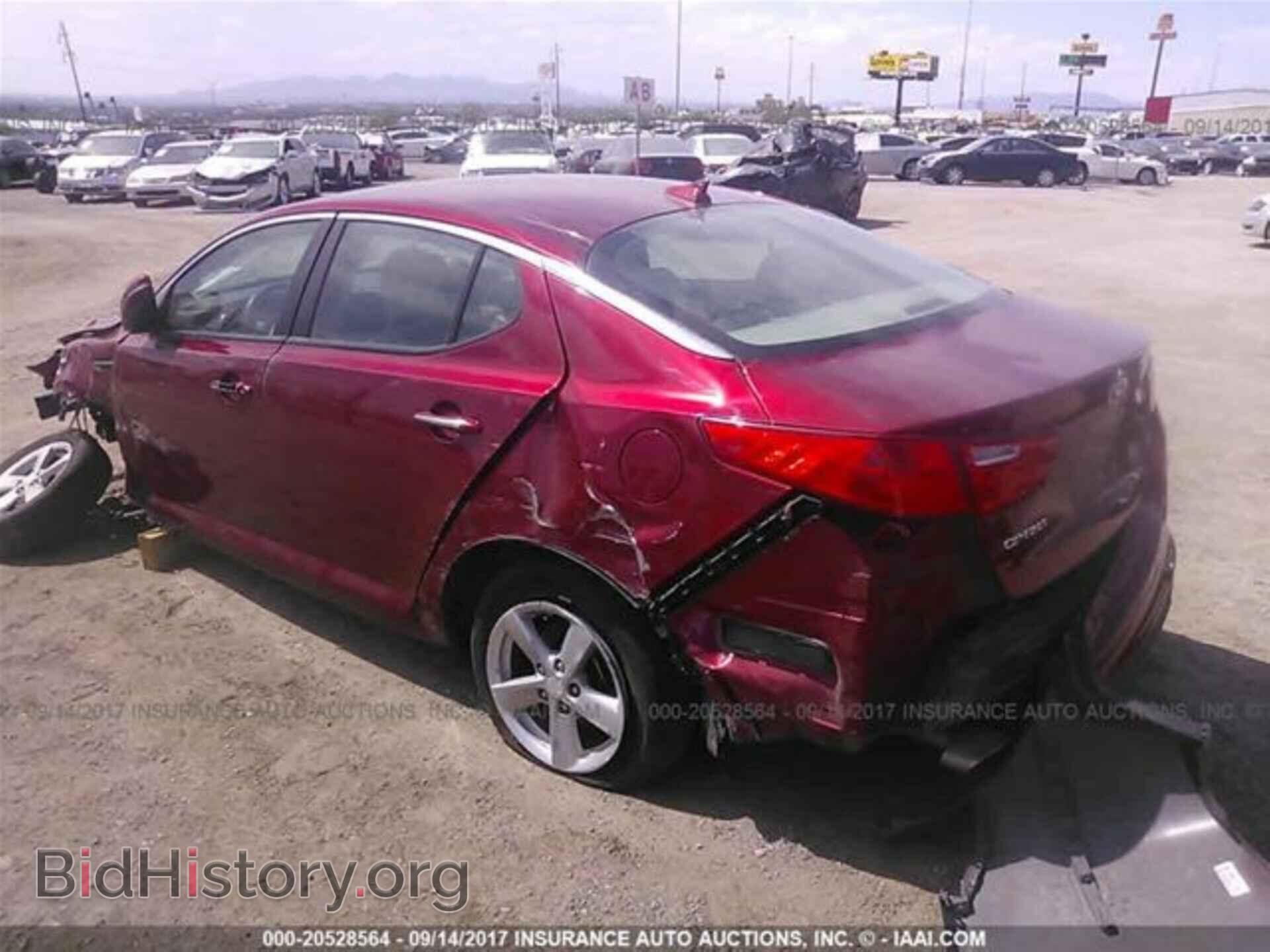 2014 Kia Optima - VIN: 5XXGM4A72EG272741 - Photo 3