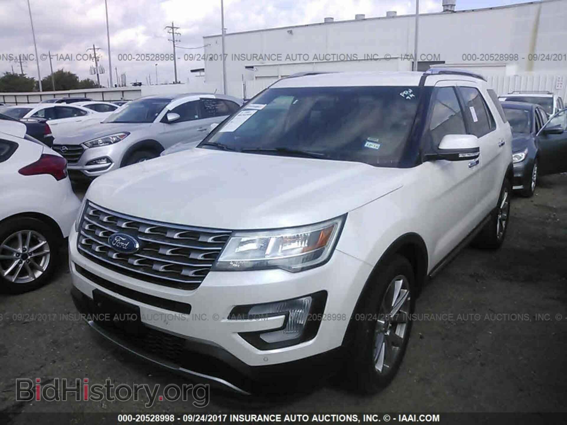 2017 Ford Explorer - VIN: 1FM5K7F82HGB83552 - Photo 2