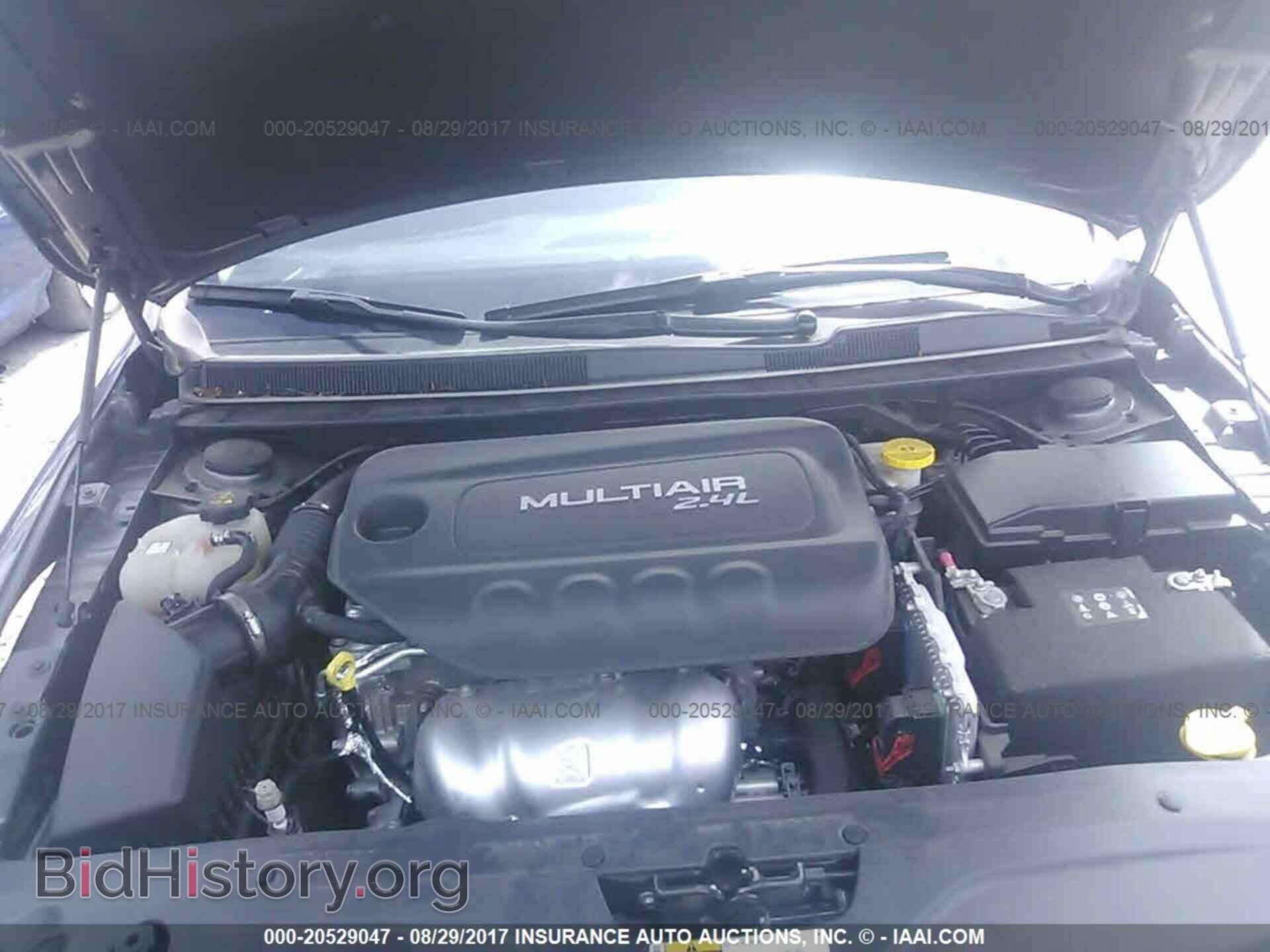 2016 Chrysler 200 - VIN: 1C3CCCAB6GN154672 - Фото 10