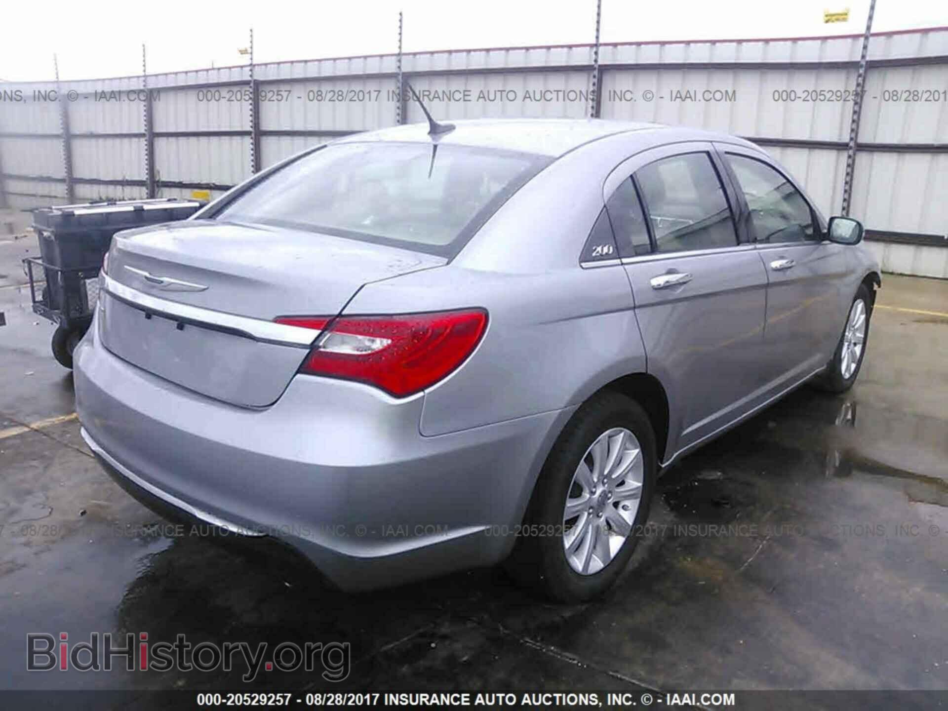 2013 Chrysler 200 - VIN: 1C3CCBCG2DN527611 - Фото 4