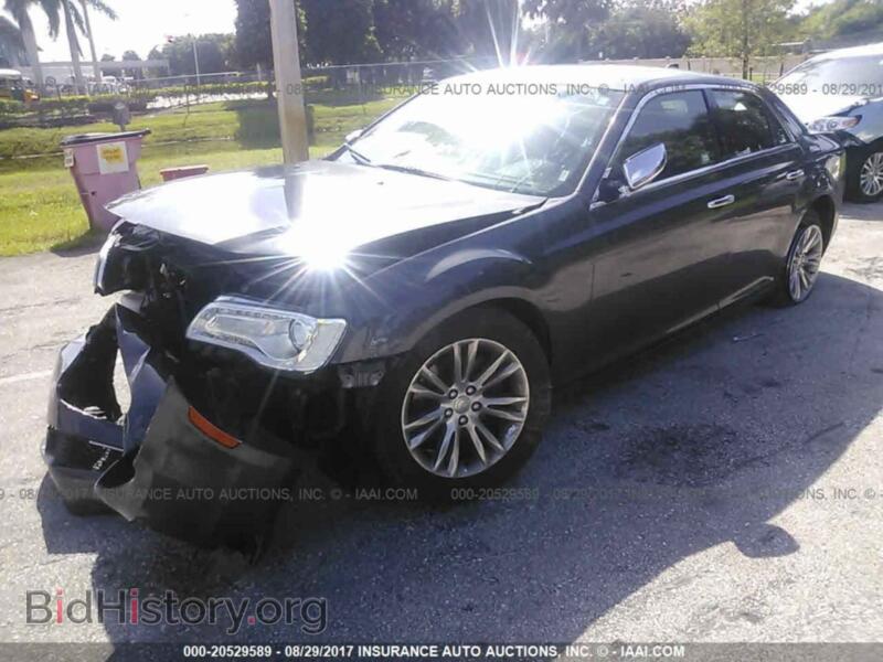 2016 Chrysler 300C (VIN 2C3CCAEG6GH212122) — фото 2 из 10