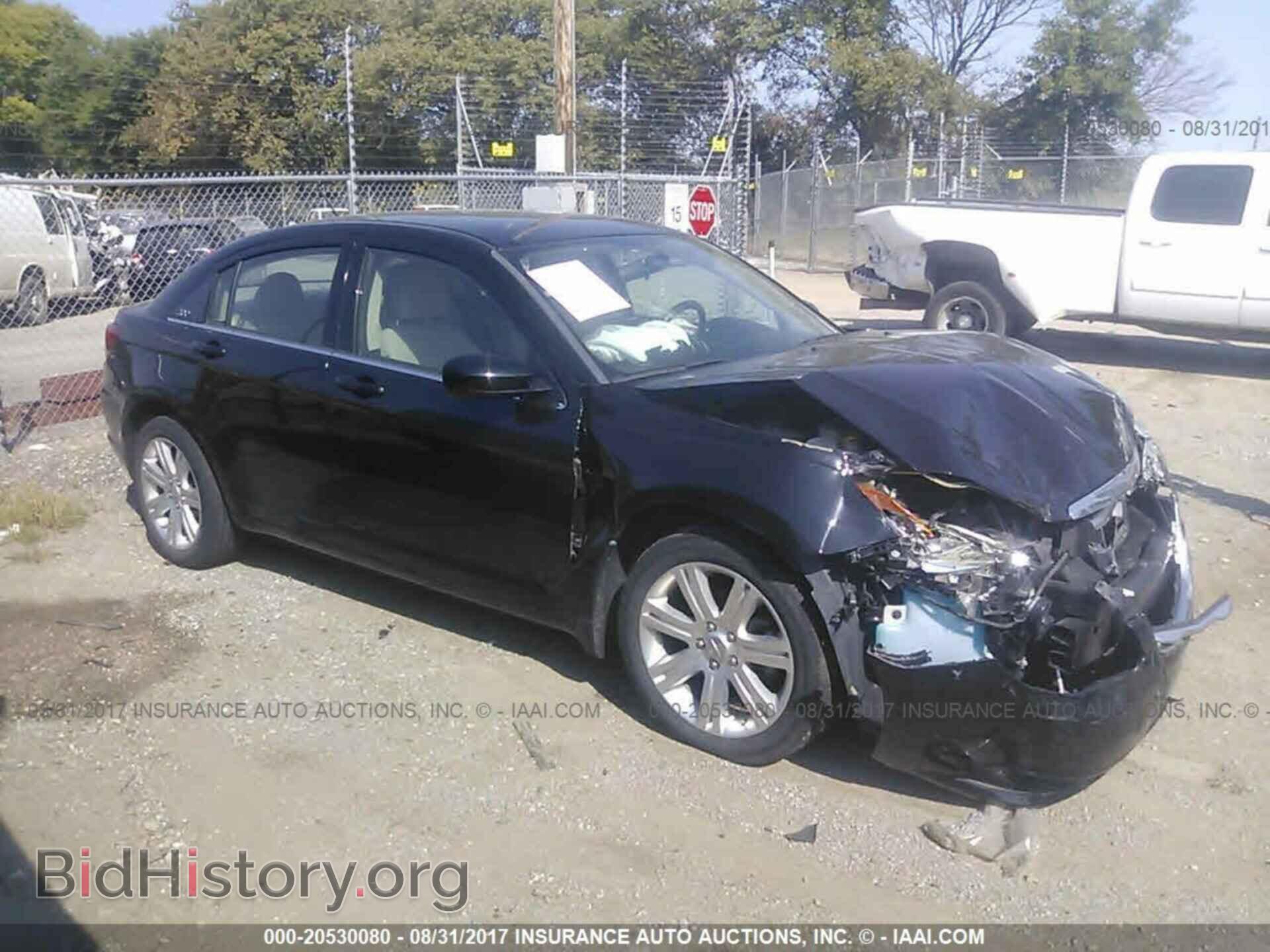 Фотография 1C3CCBBB9CN131602 - Chrysler 200 2012