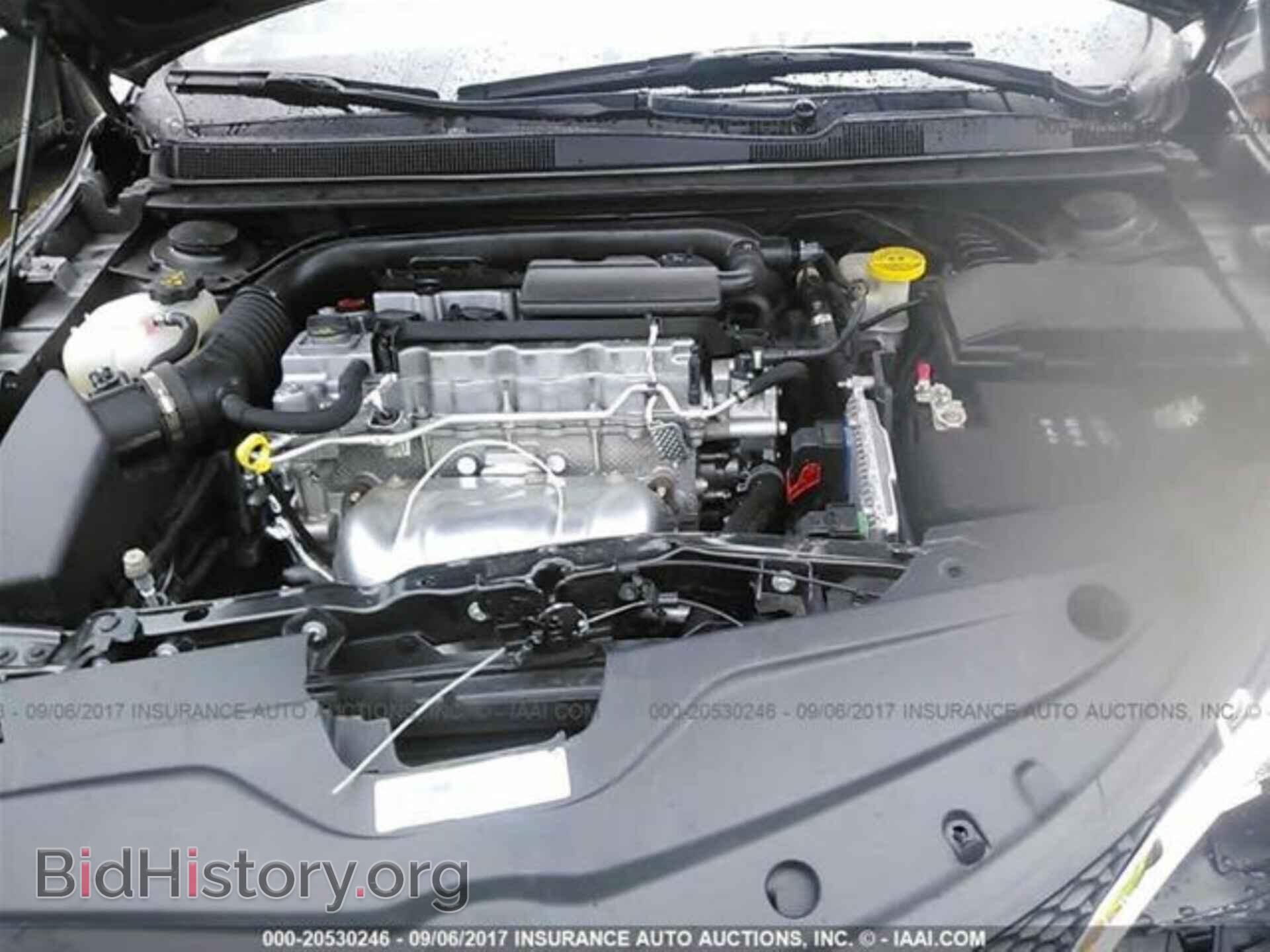2016 Chrysler 200 - VIN: 1C3CCCFB7GN186233 - Photo 10