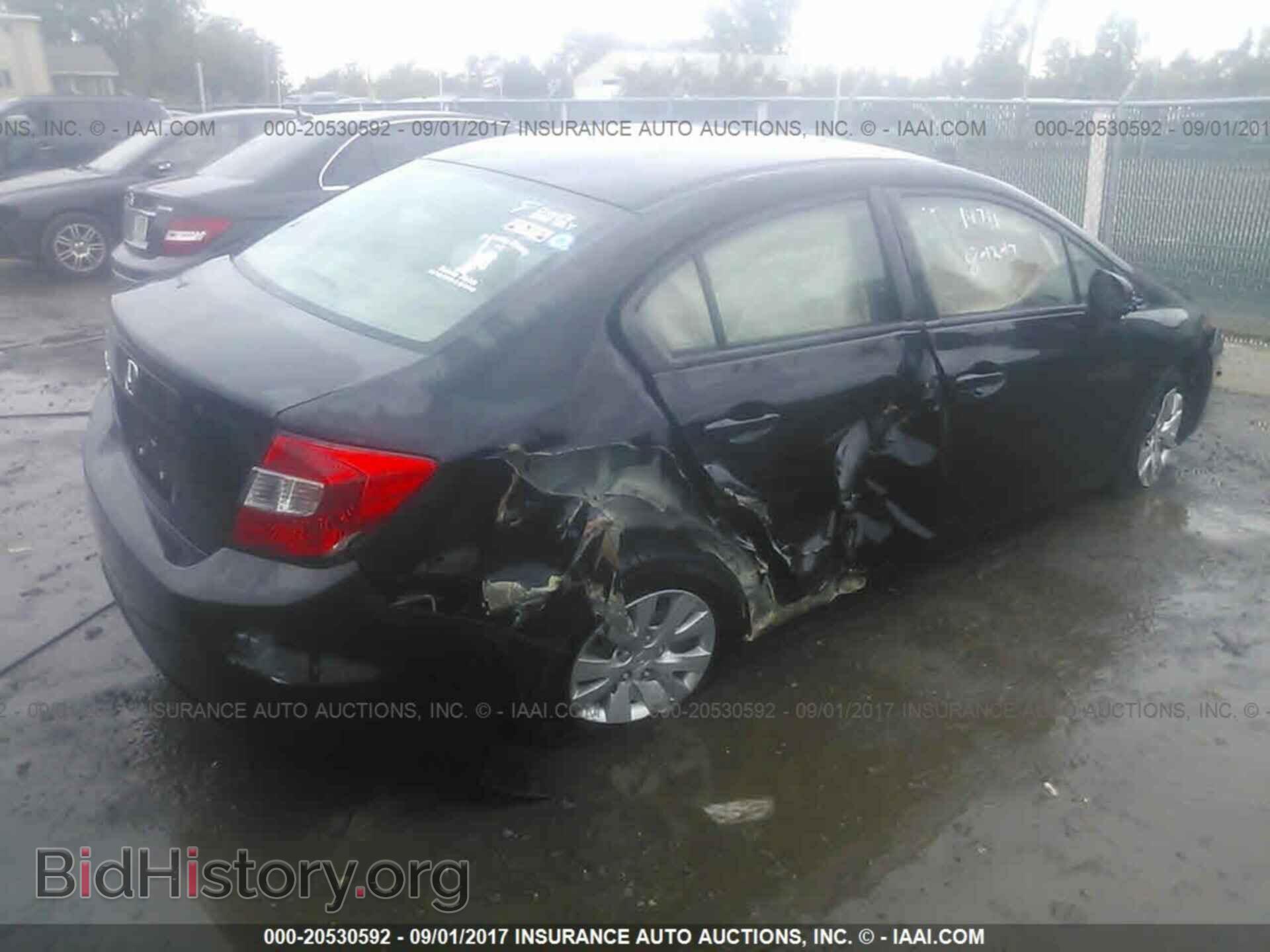 2012 Honda Civic - VIN: 19XFB2F55CE024776 - Photo 4
