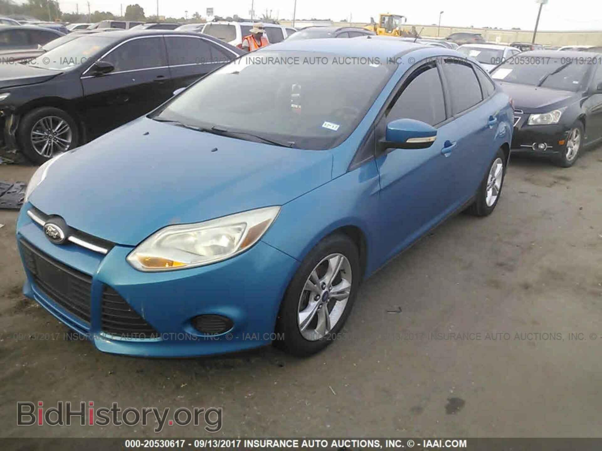 2013 Ford Focus - VIN: 1FADP3F29DL226345 - Photo 2