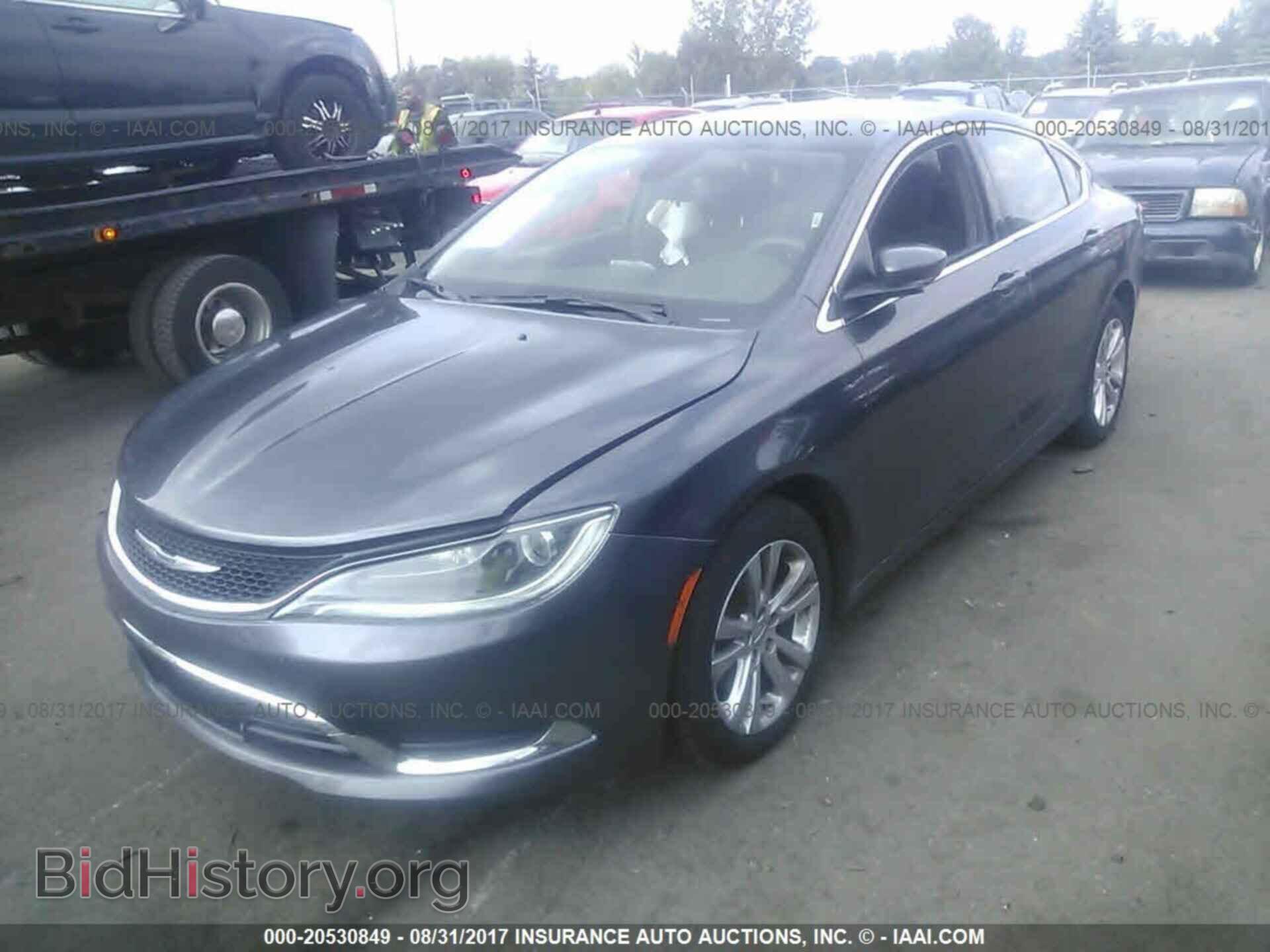 2016 Chrysler 200 - VIN: 1C3CCCAB5GN176744 - Photo 2