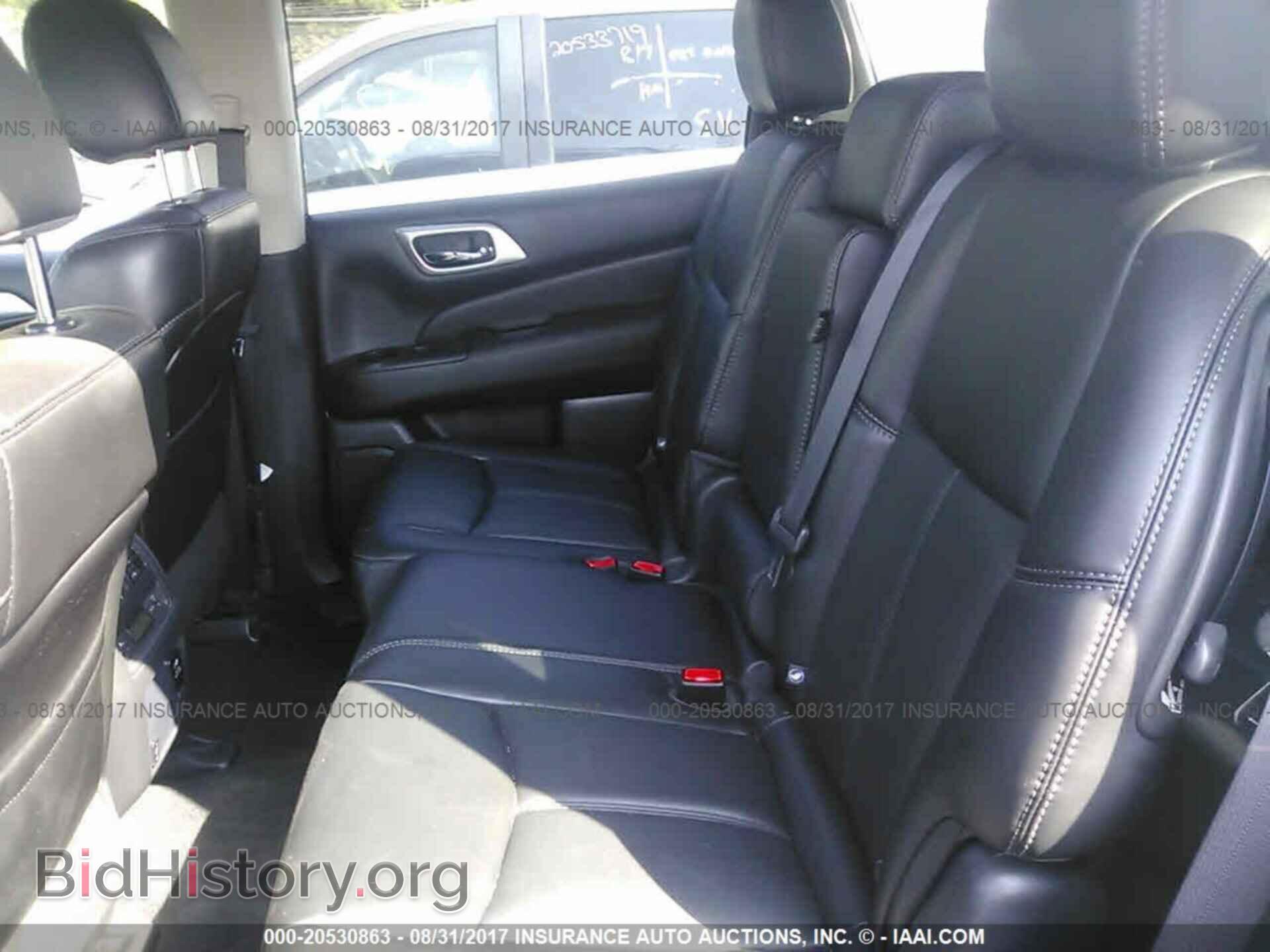 2017 Nissan Pathfinder - VIN: 5N1DR2MM3HC621089 - Фото 8