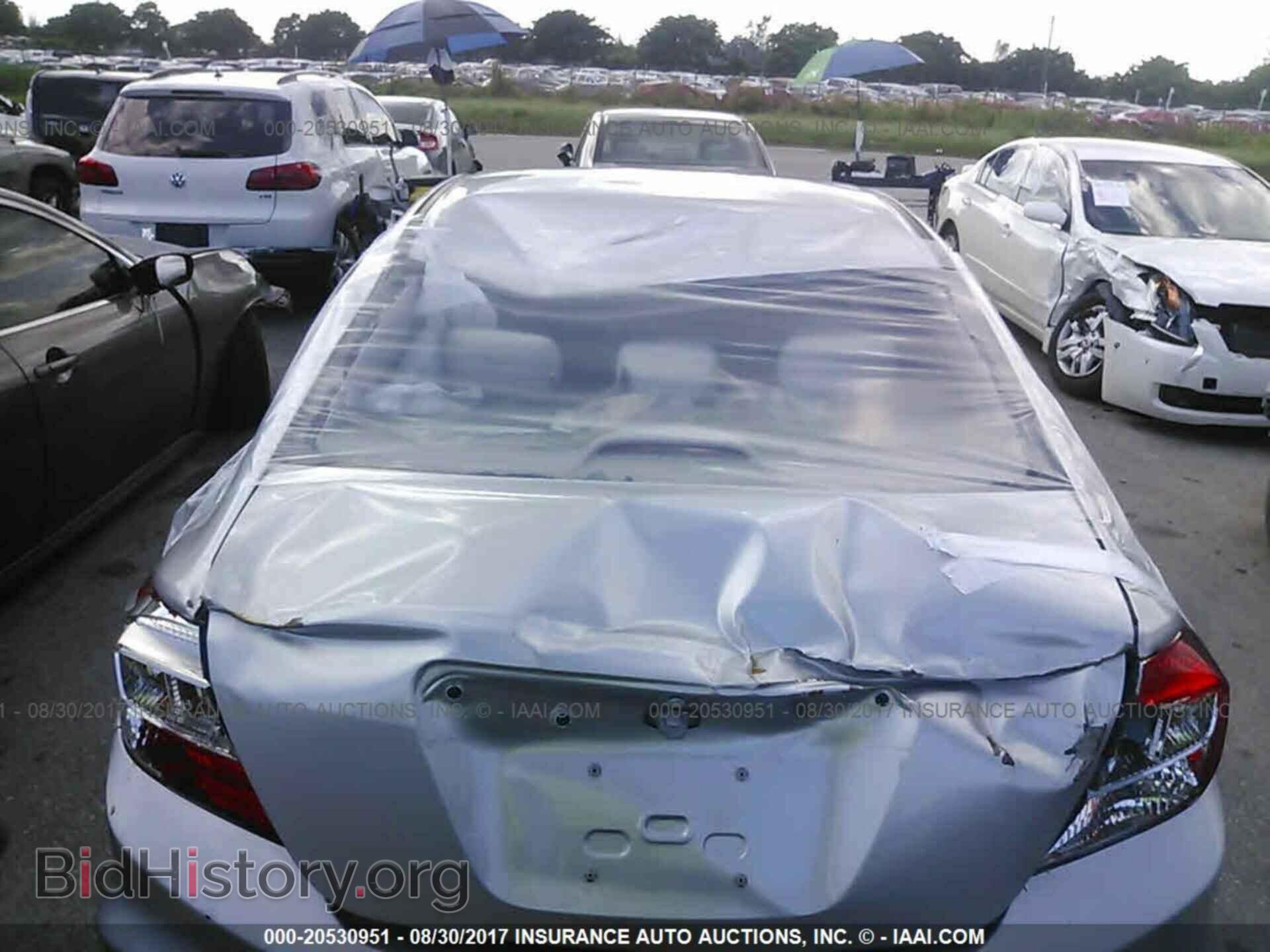 2012 Honda Civic - VIN: 2HGFB2F80CH301589 - Фото 6