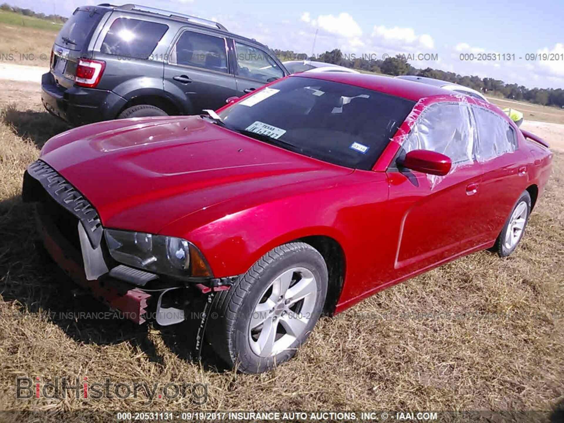 2012 Dodge Charger - VIN: 2C3CDXBG2CH260070 - Фото 2