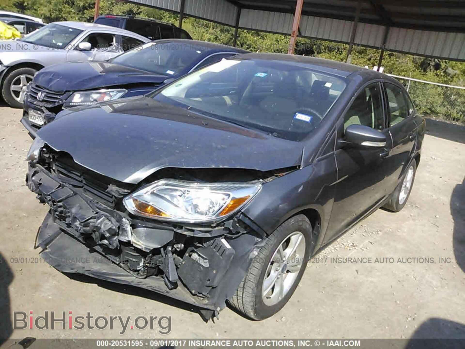 2013 Ford Focus - VIN: 1FADP3F20DL151017 - Фото 2