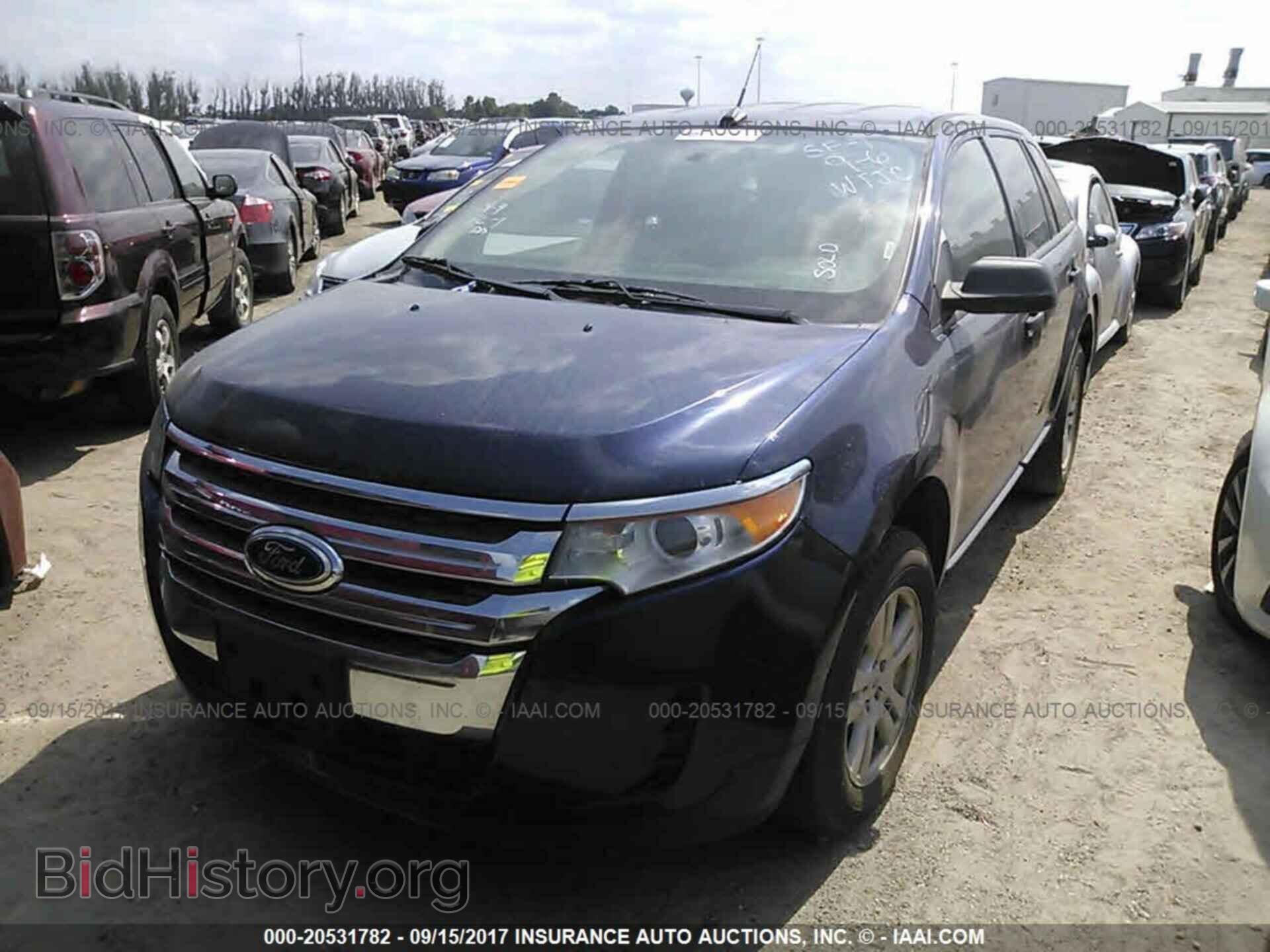 2011 Ford Edge - VIN: 2FMDK3GC3BBB08610 - Photo 2